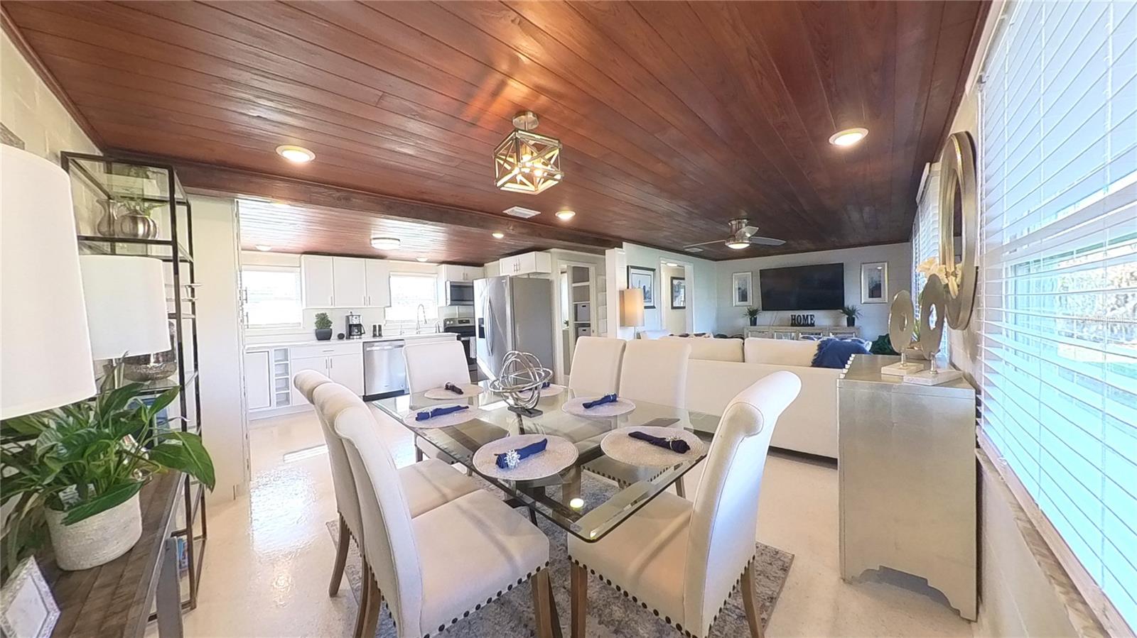 511 DONA DR, NOKOMIS, FL, 34275