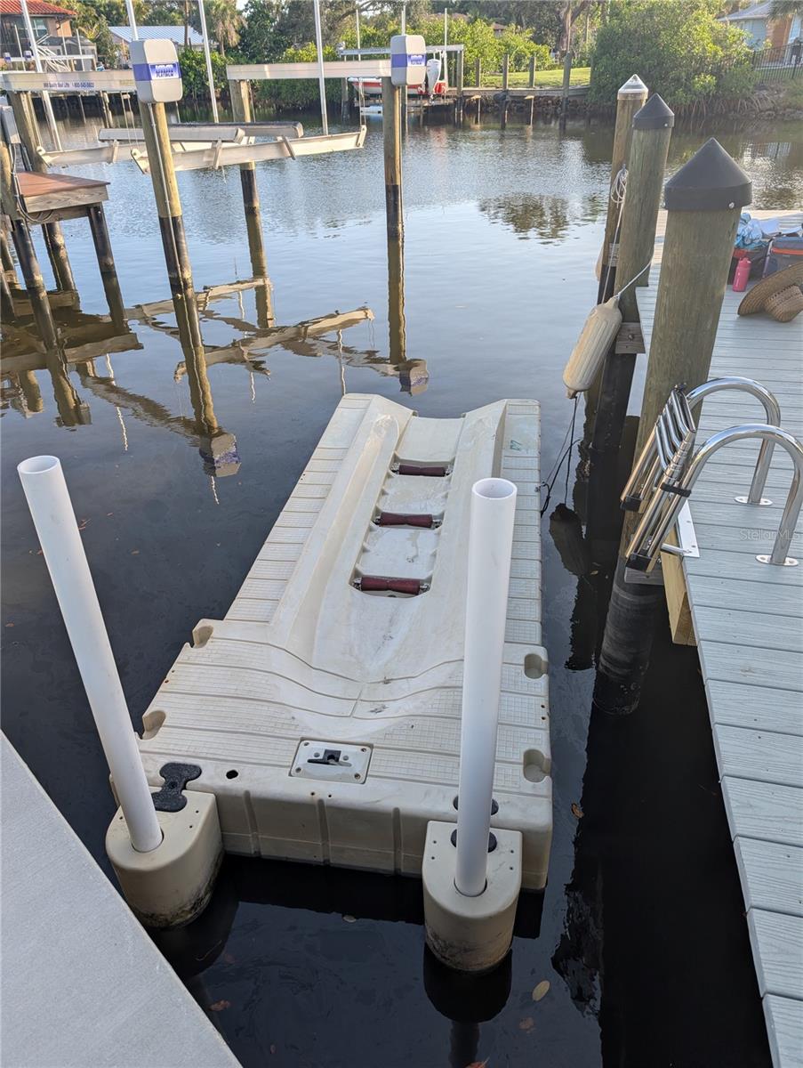 511 DONA DR, NOKOMIS, FL, 34275