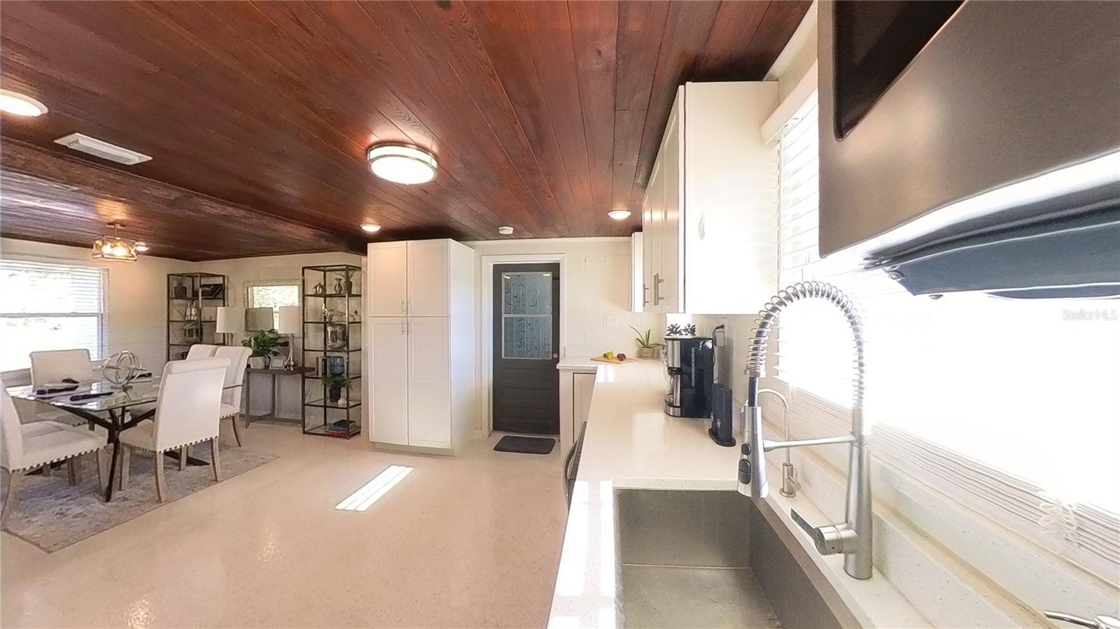 511 DONA DR, NOKOMIS, FL, 34275