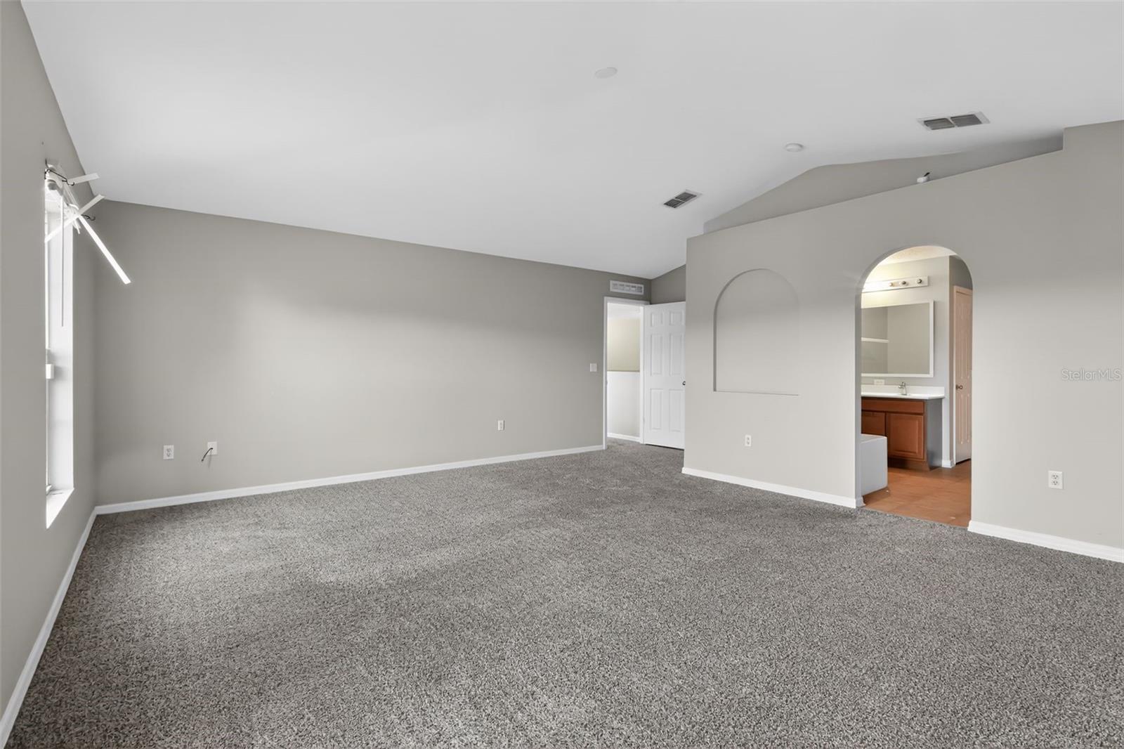 831 MARIETTA LN, EUSTIS, FL, 32726