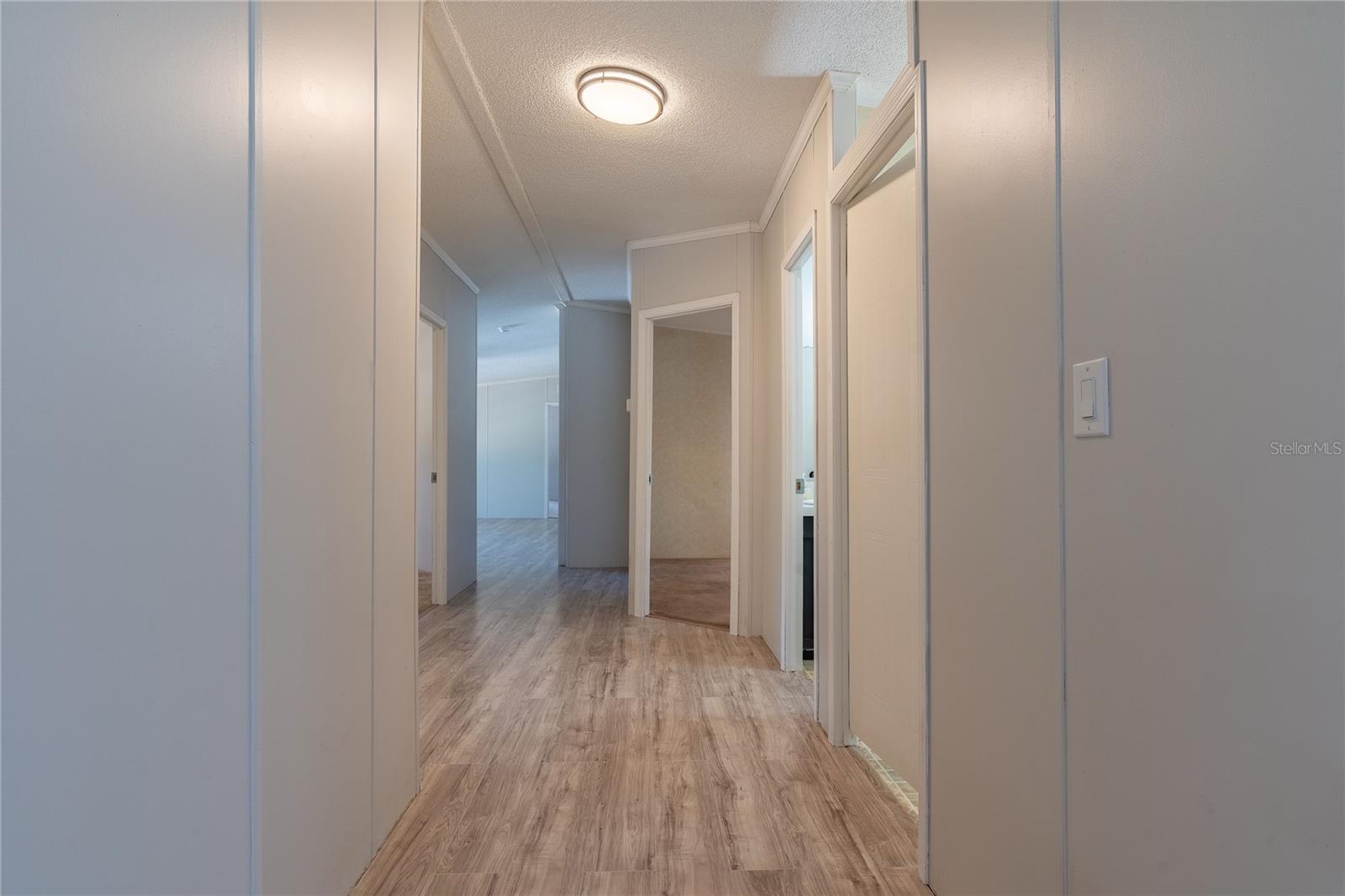 13811 COUNTY ROAD 109D, LADY LAKE, FL, 32159