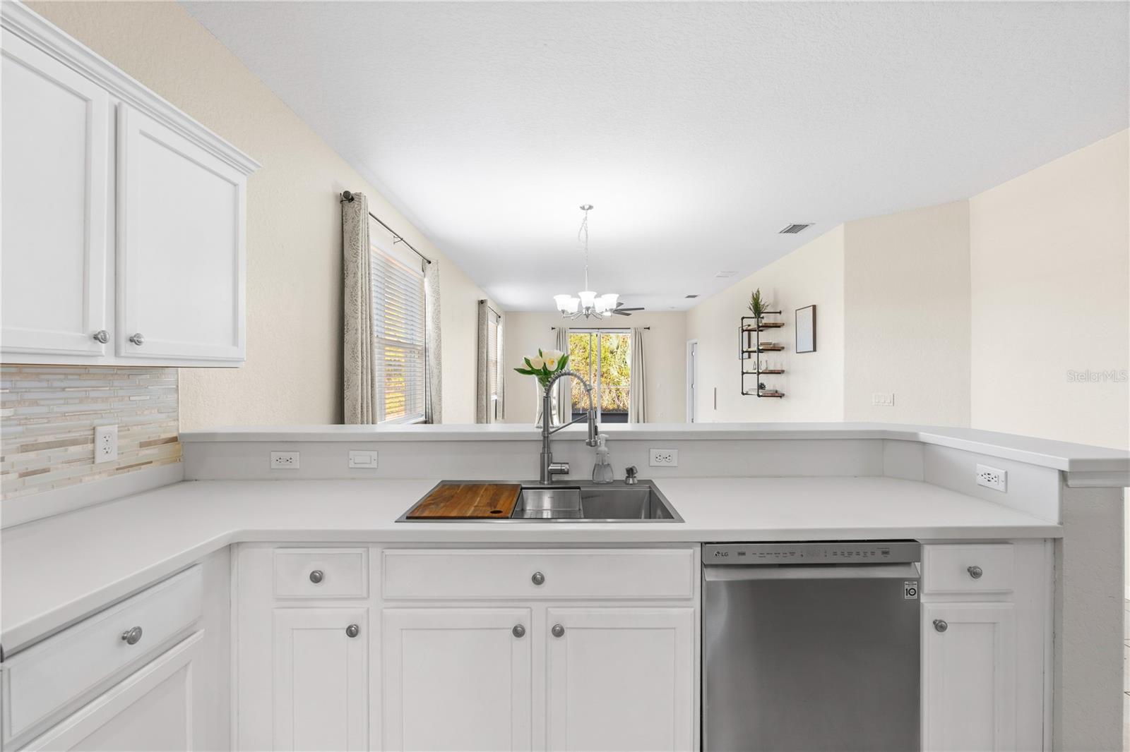 7051 CHATUM LIGHT RUN, BRADENTON, FL, 34212