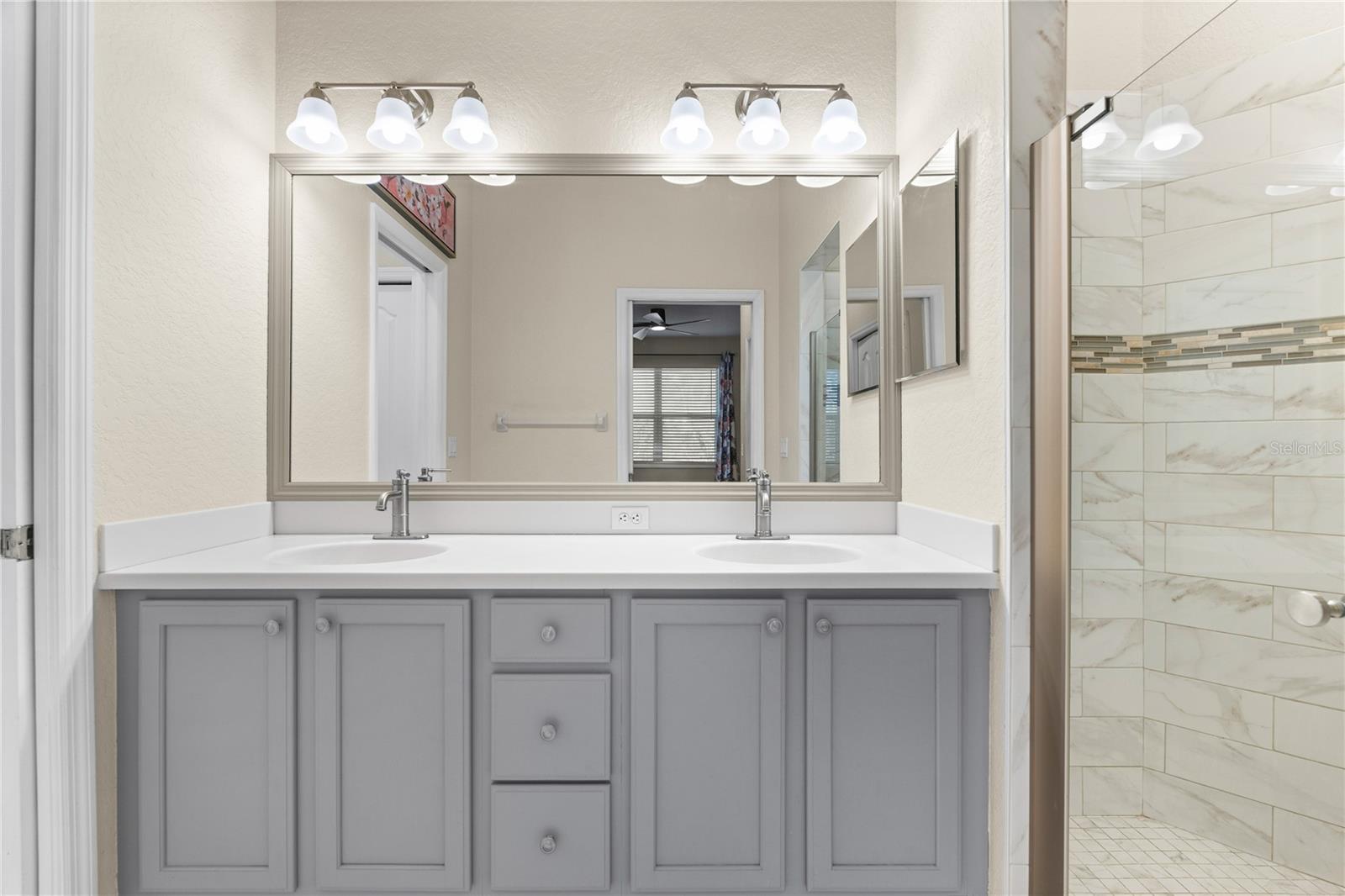 7051 CHATUM LIGHT RUN, BRADENTON, FL, 34212