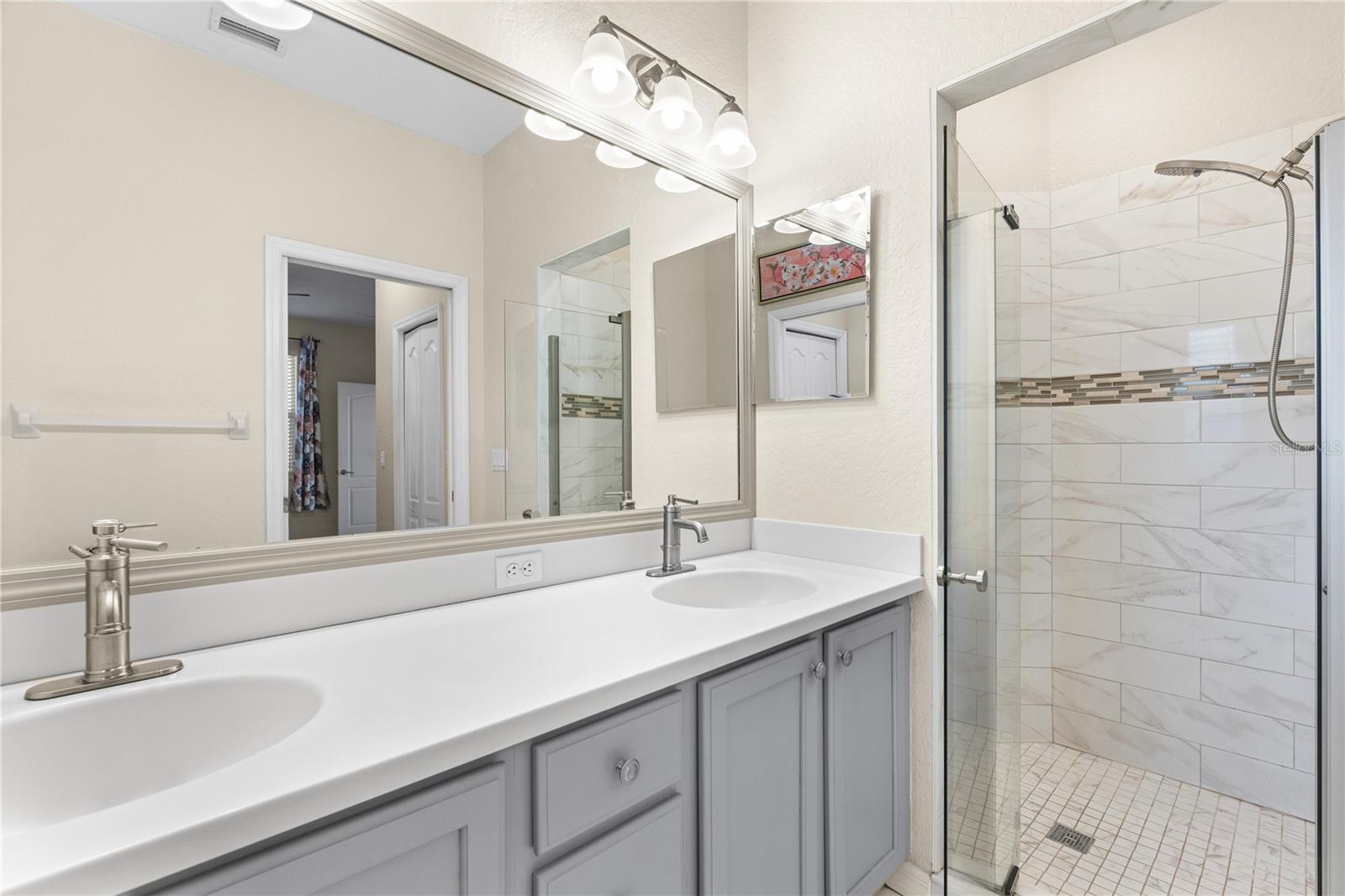 7051 CHATUM LIGHT RUN, BRADENTON, FL, 34212