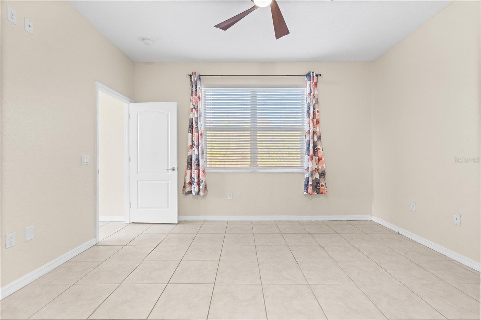 7051 CHATUM LIGHT RUN, BRADENTON, FL, 34212