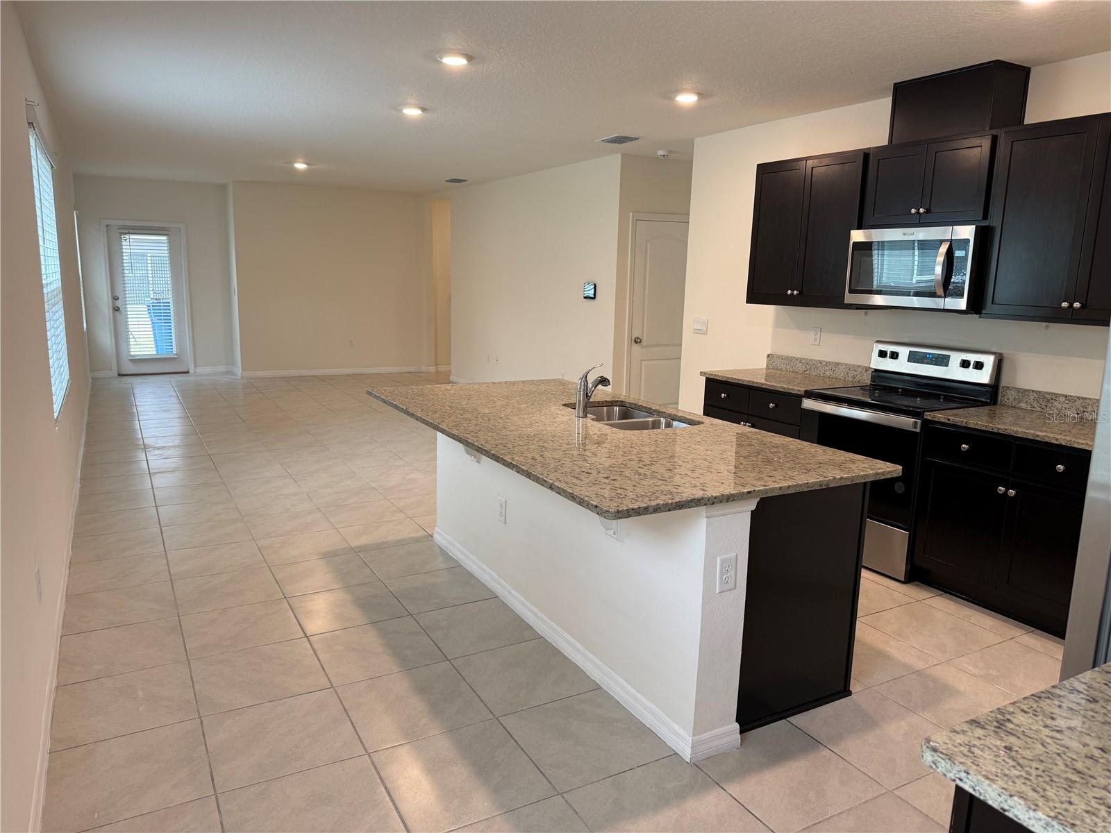 2626 ANGEL FALLS DR, DAVENPORT, FL, 33837