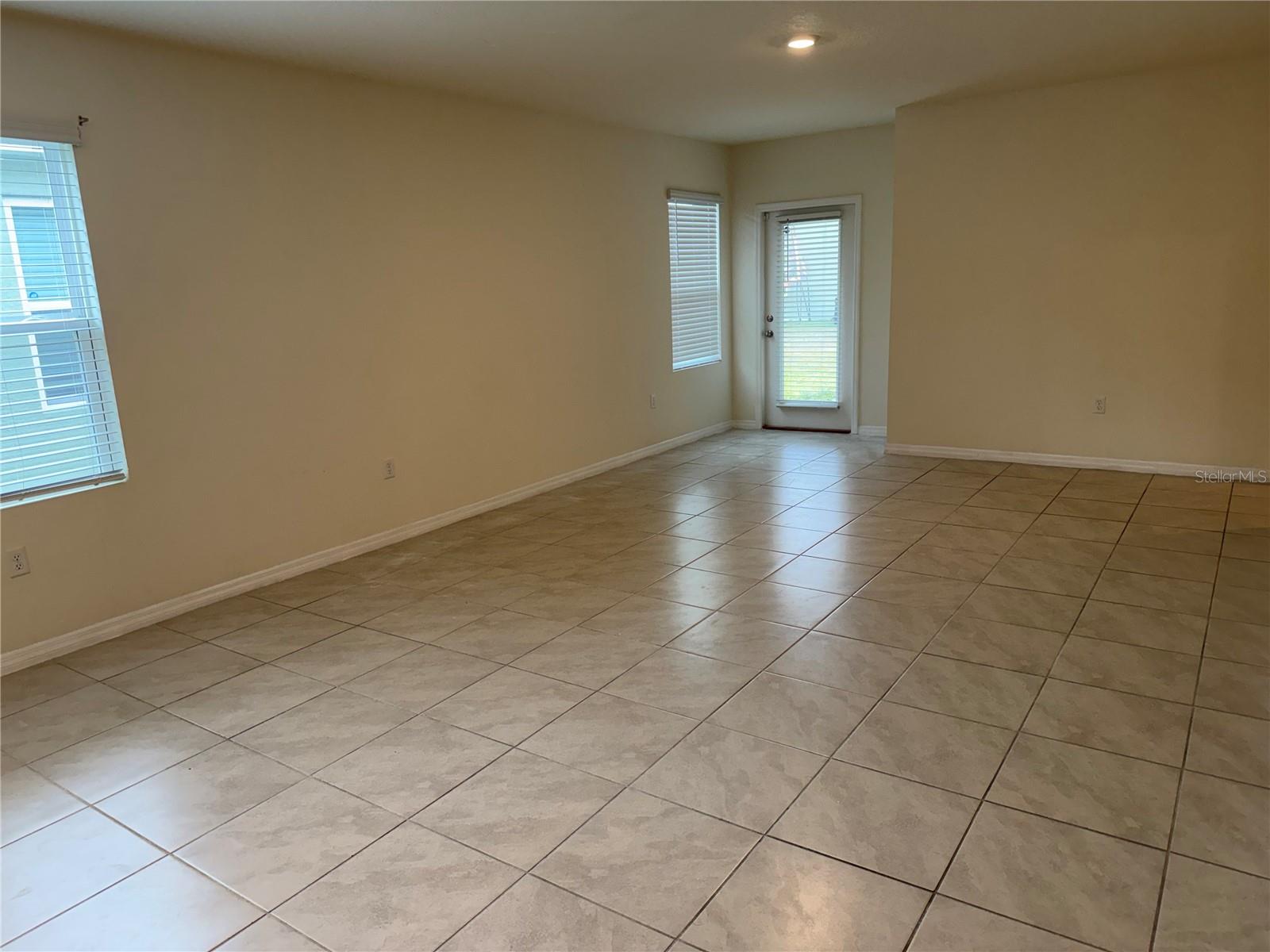 2626 ANGEL FALLS DR, DAVENPORT, FL, 33837