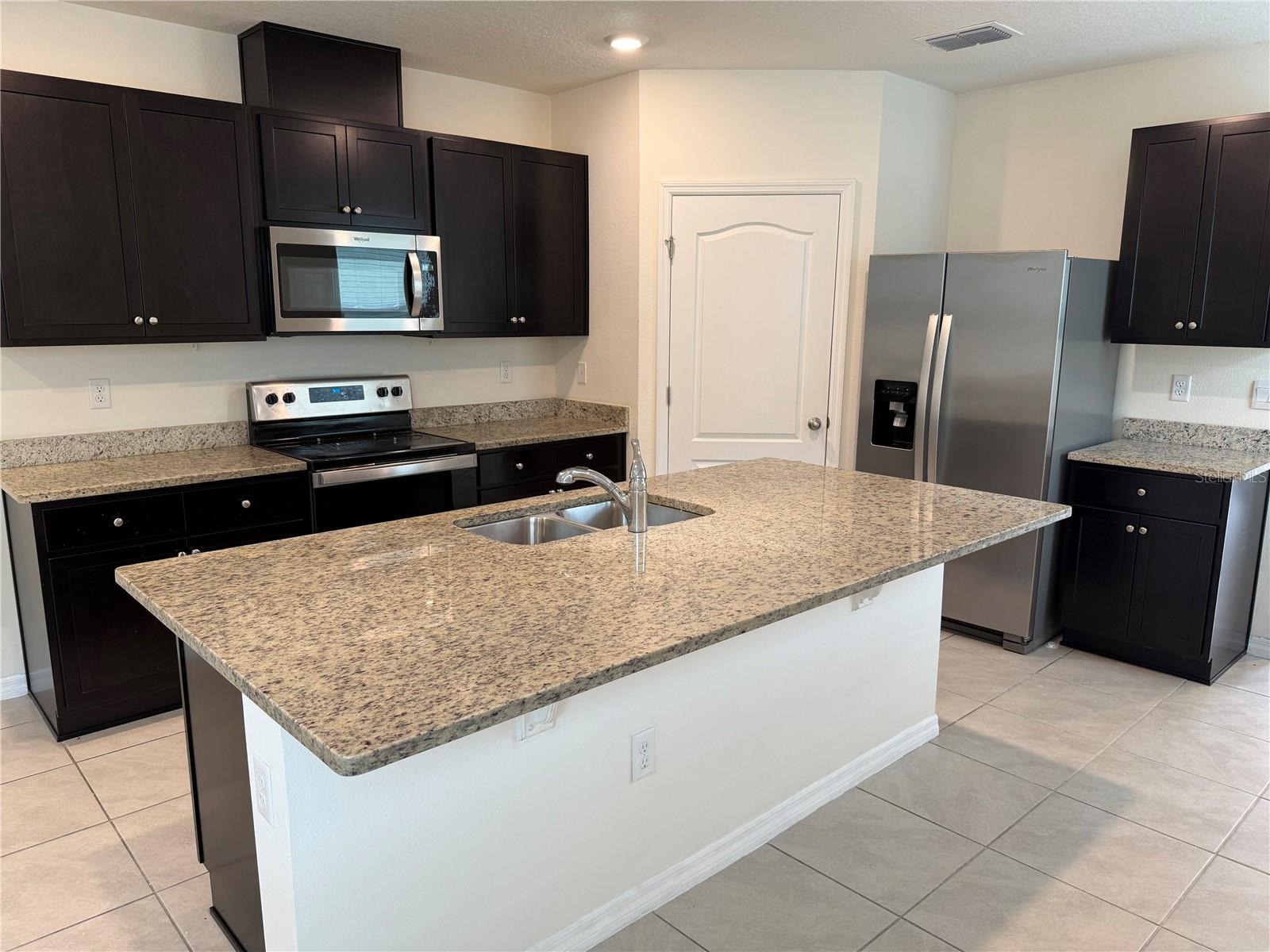 2626 ANGEL FALLS DR, DAVENPORT, FL, 33837