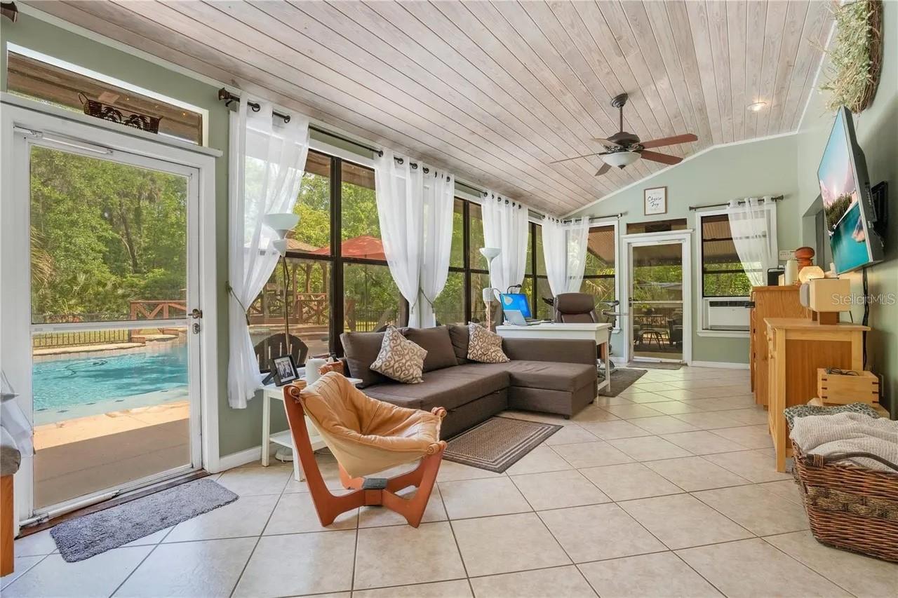 120 E BAHAMA RD, WINTER SPRINGS, FL, 32708