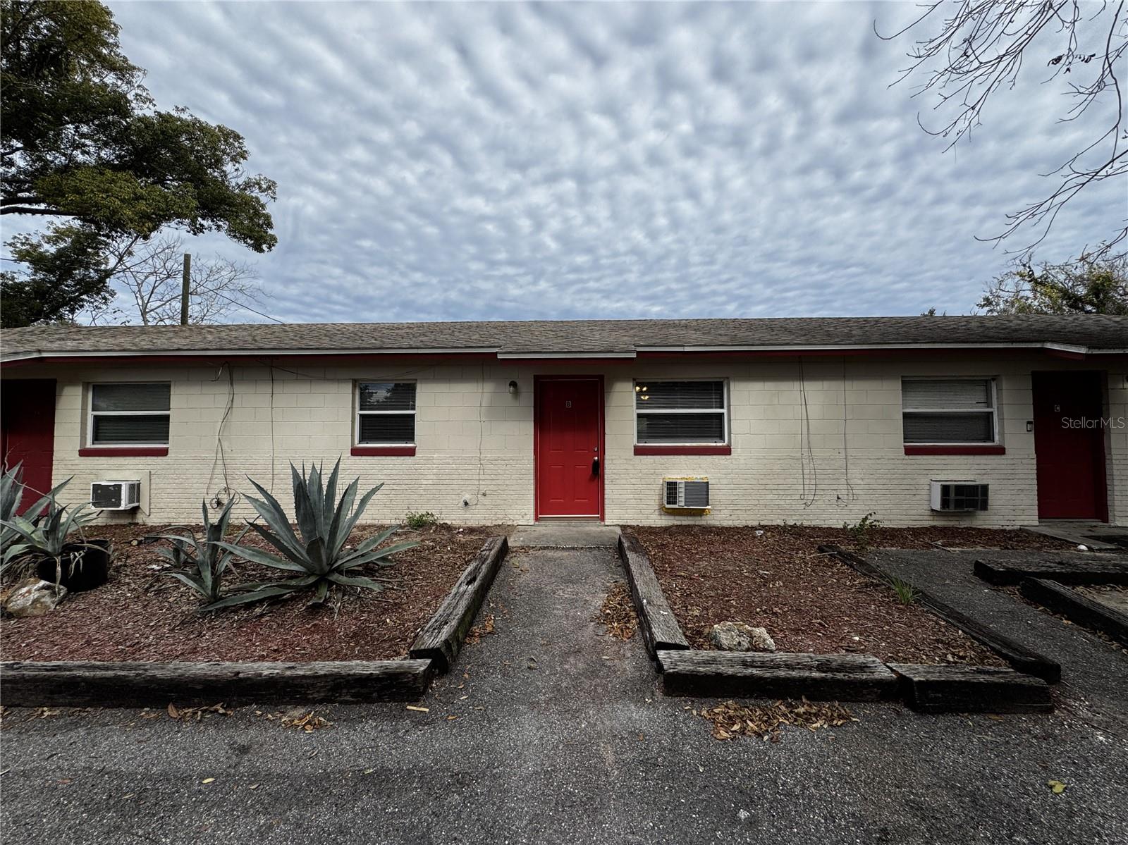 2100 SOUTH ST #B, LEESBURG, FL, 34748