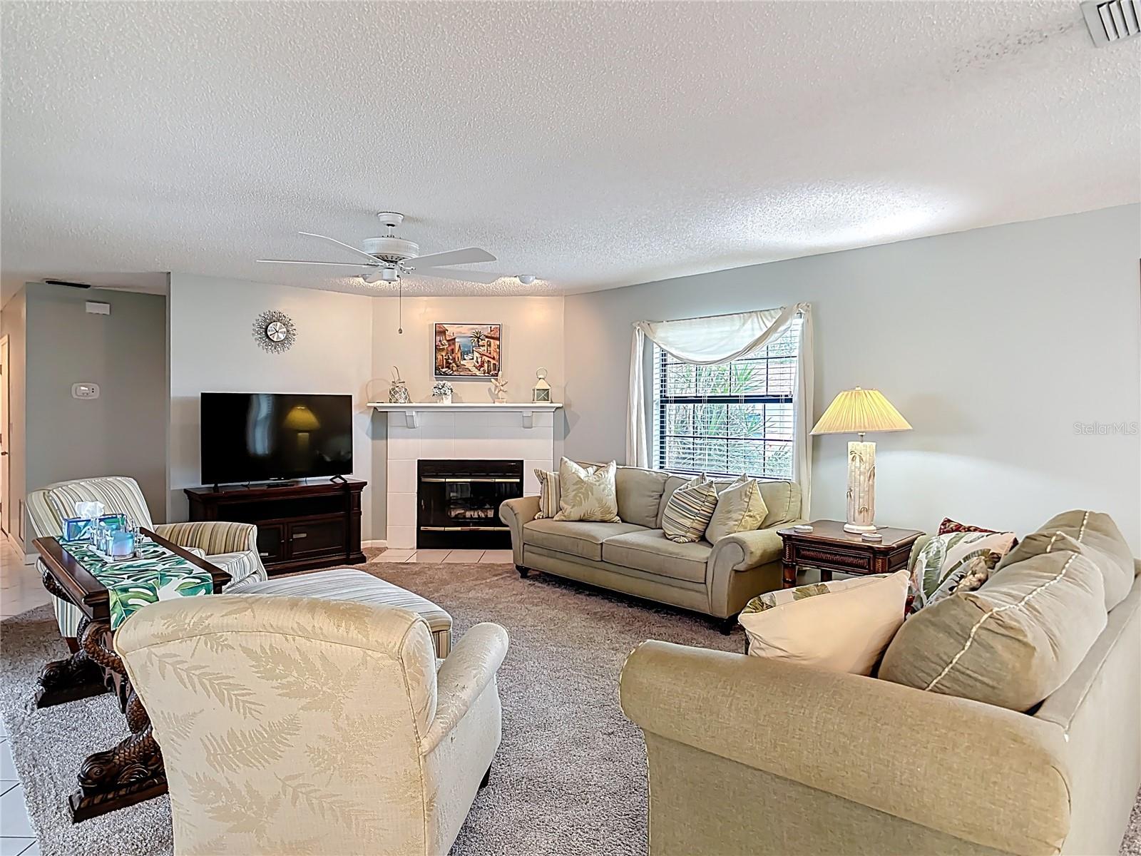 290 ROTONDA CIR, ROTONDA WEST, FL, 33947