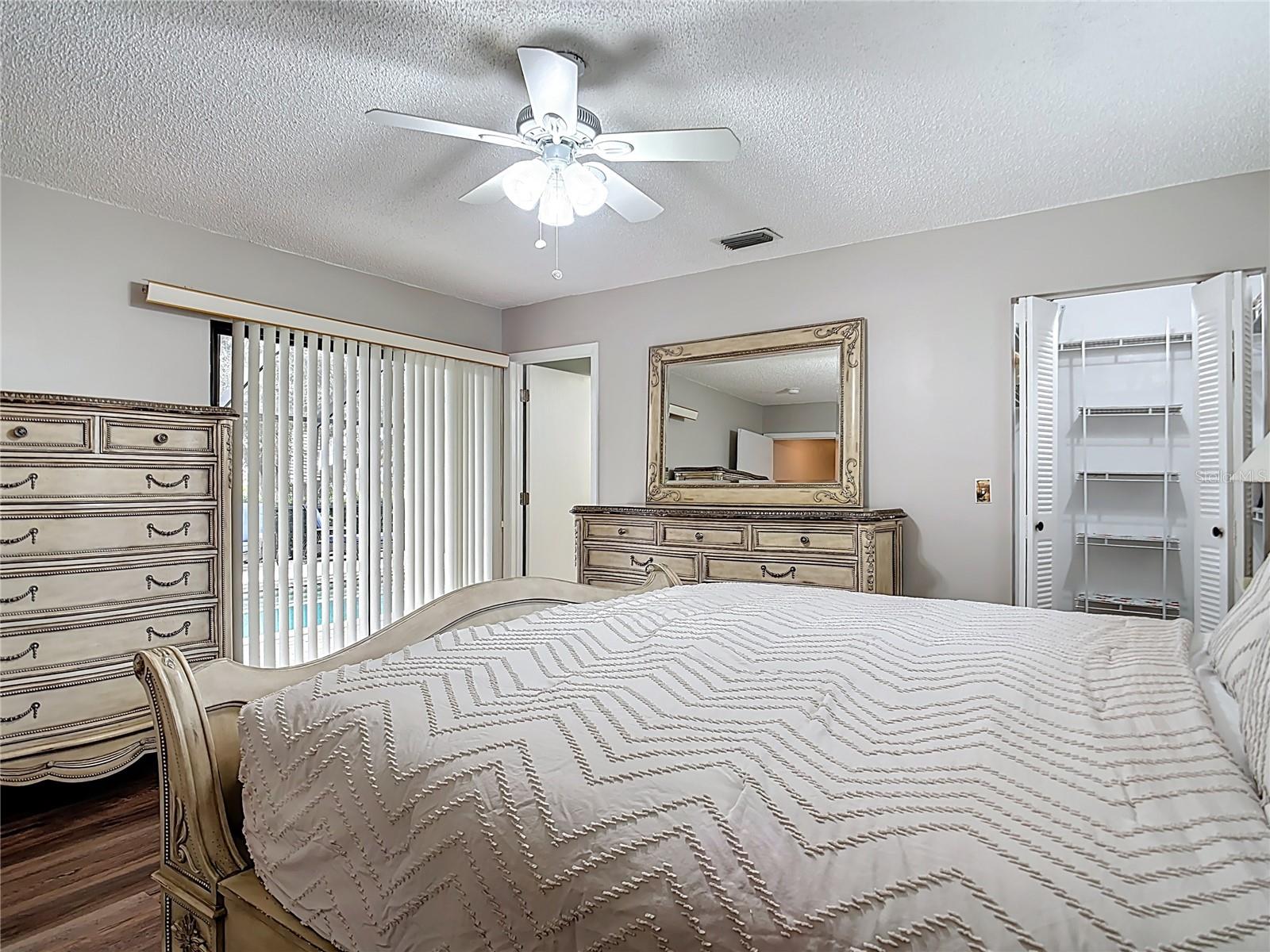 290 ROTONDA CIR, ROTONDA WEST, FL, 33947