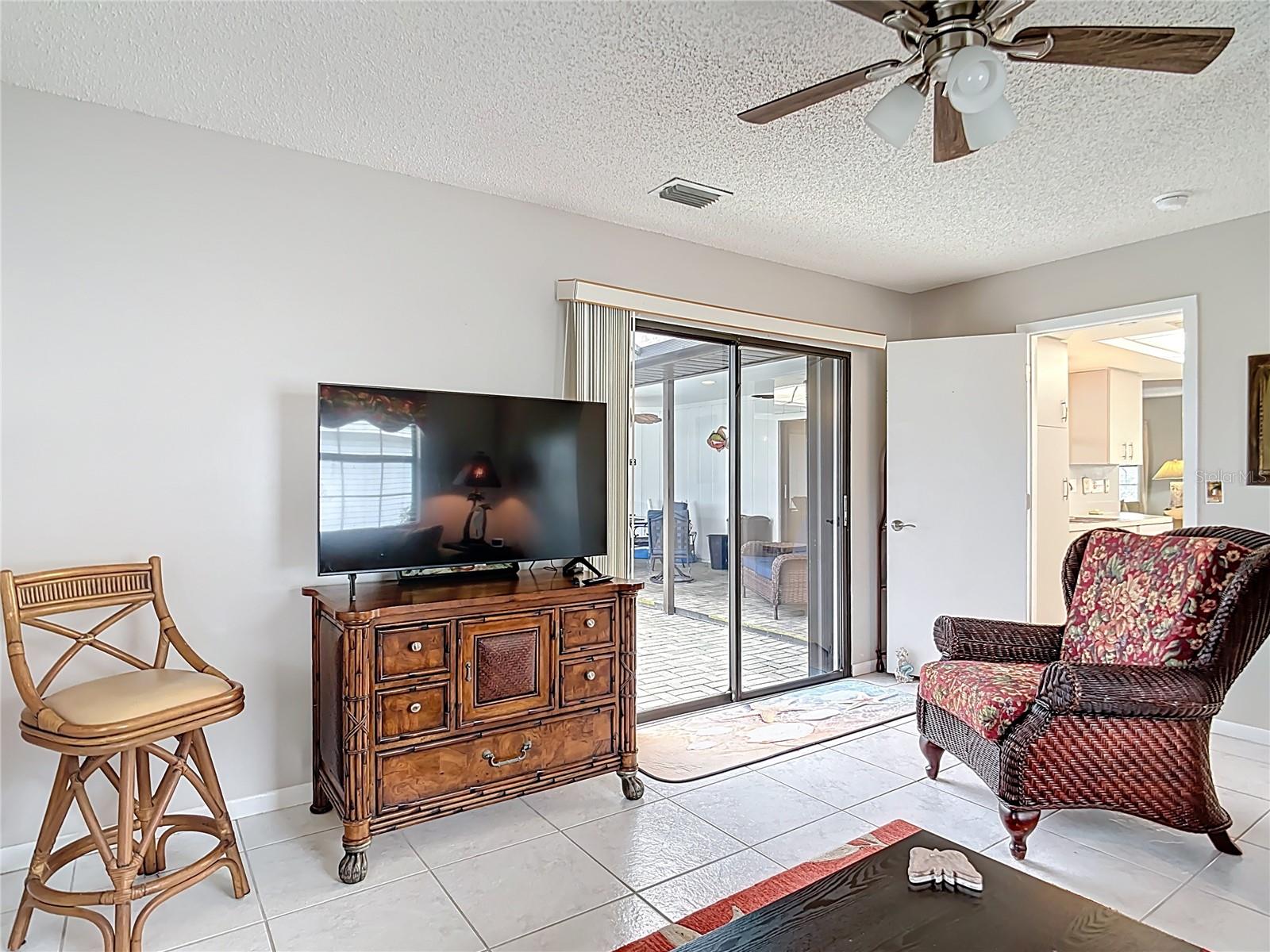 290 ROTONDA CIR, ROTONDA WEST, FL, 33947