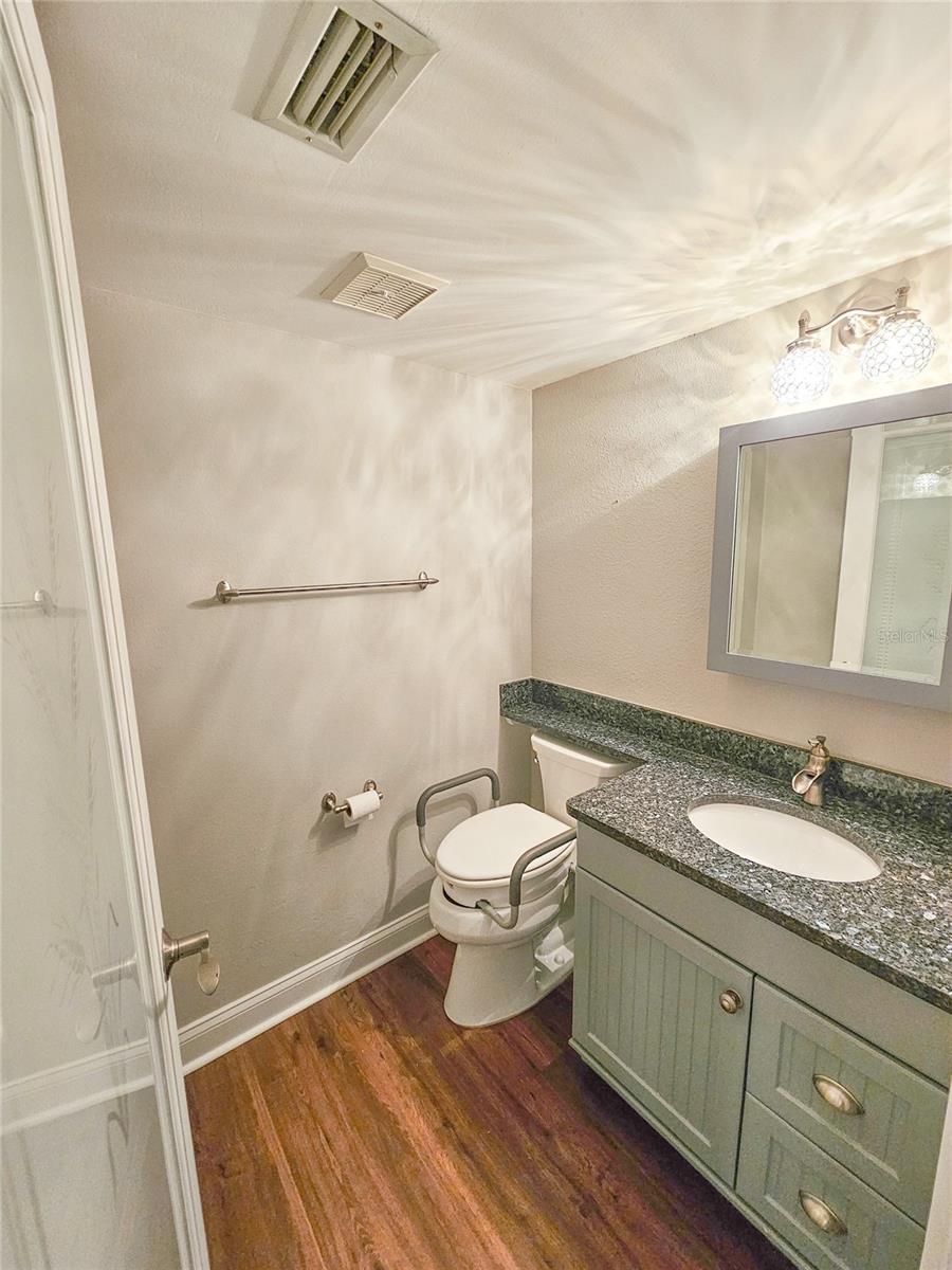 6020 SHORE BLVD S #701, GULFPORT, FL, 33707