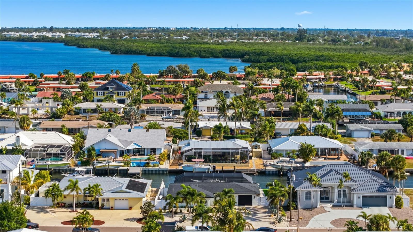 3915 COCONUT TER, BRADENTON, FL, 34210