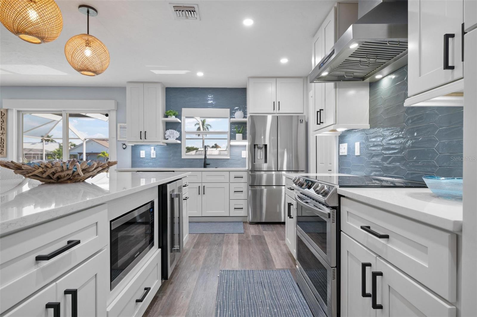 3915 COCONUT TER, BRADENTON, FL, 34210