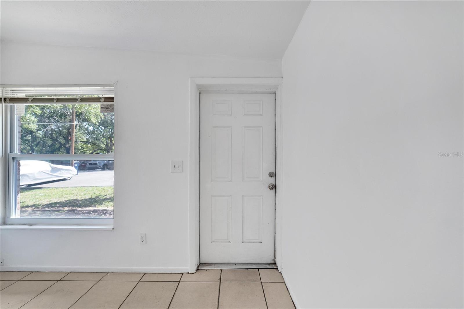 8720 N 48TH ST, TAMPA, FL, 33617