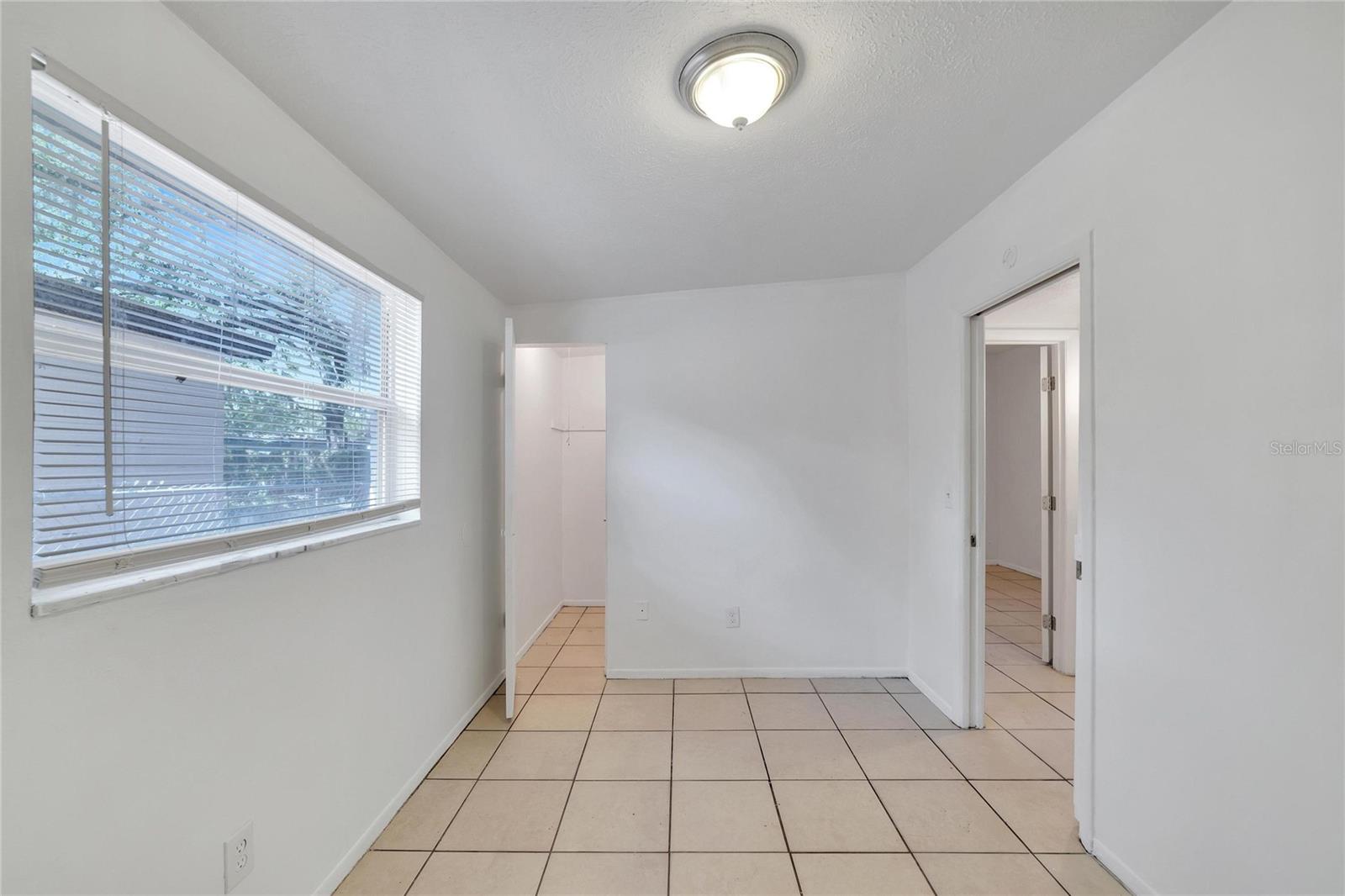 8720 N 48TH ST, TAMPA, FL, 33617