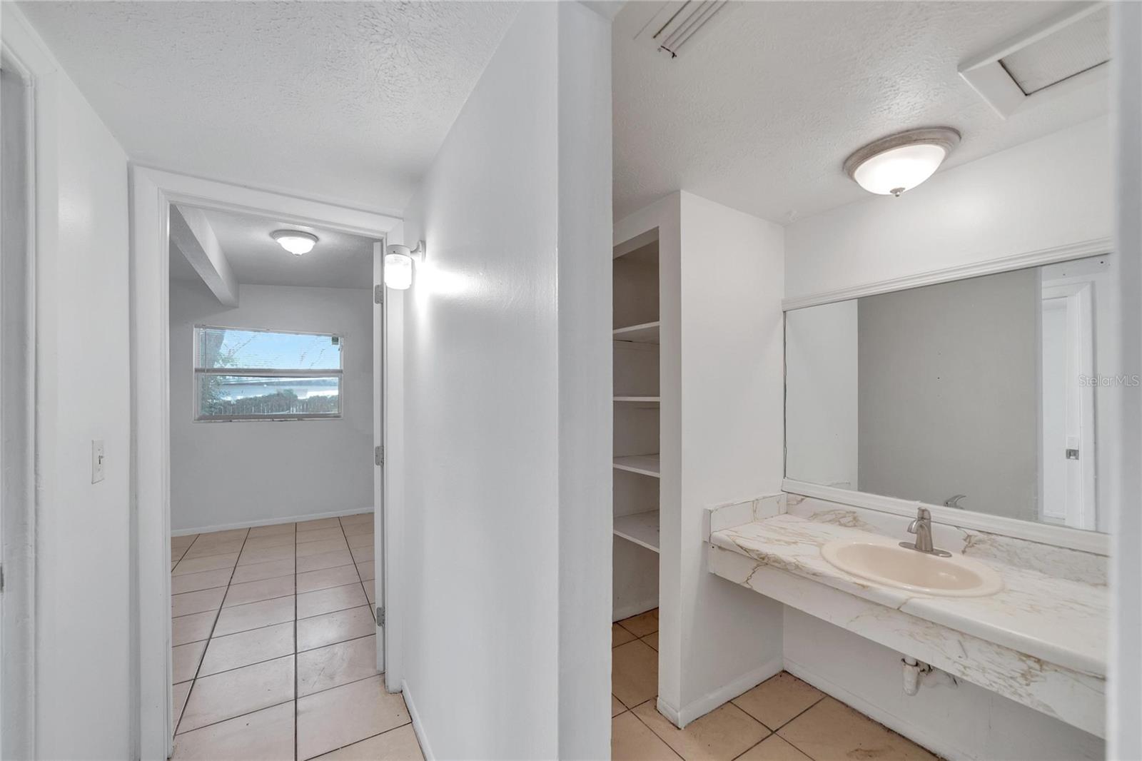 8720 N 48TH ST, TAMPA, FL, 33617