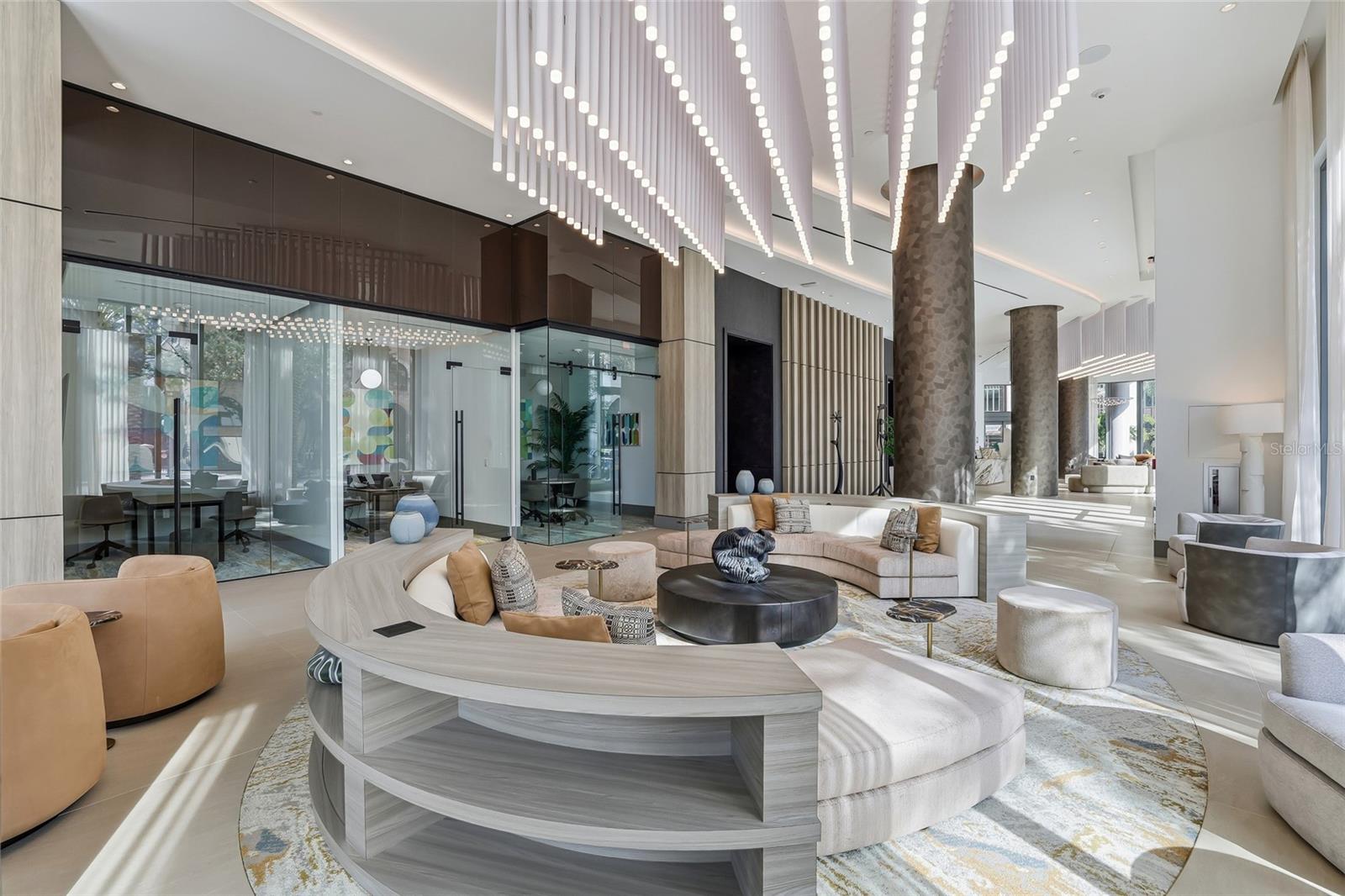 275 1ST AVE S #1208, ST PETERSBURG, FL, 33701