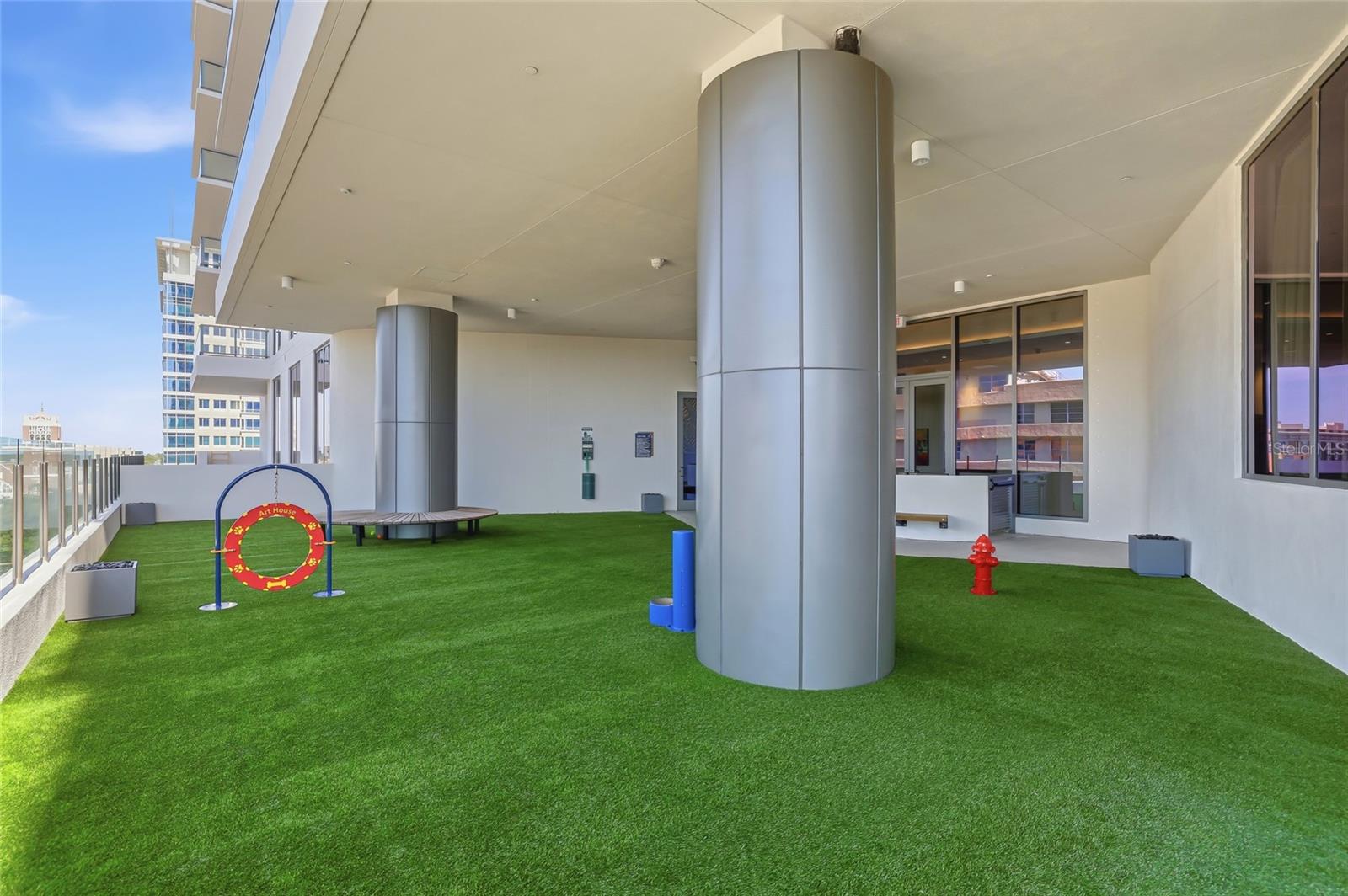 275 1ST AVE S #1208, ST PETERSBURG, FL, 33701