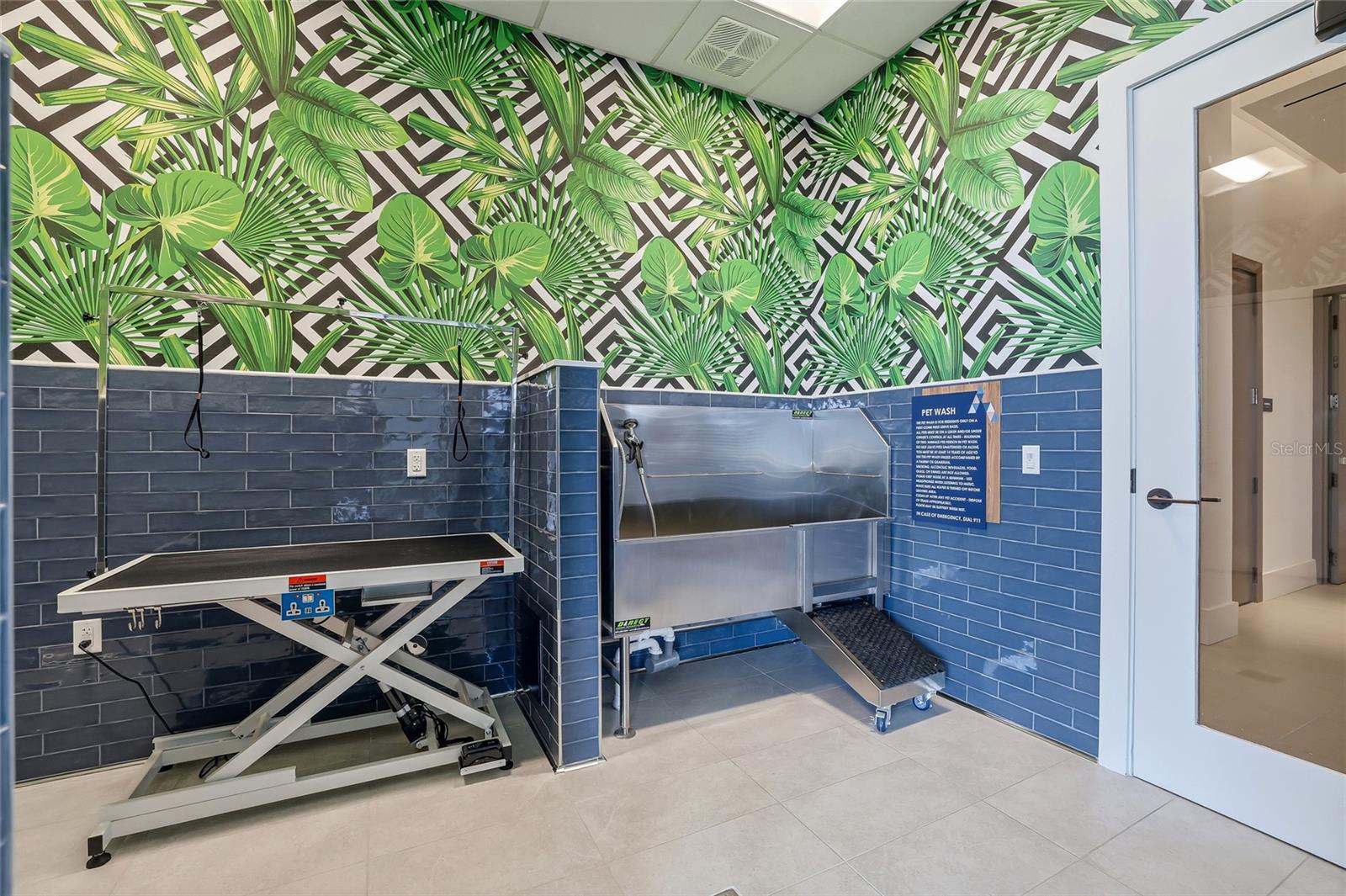 275 1ST AVE S #1208, ST PETERSBURG, FL, 33701