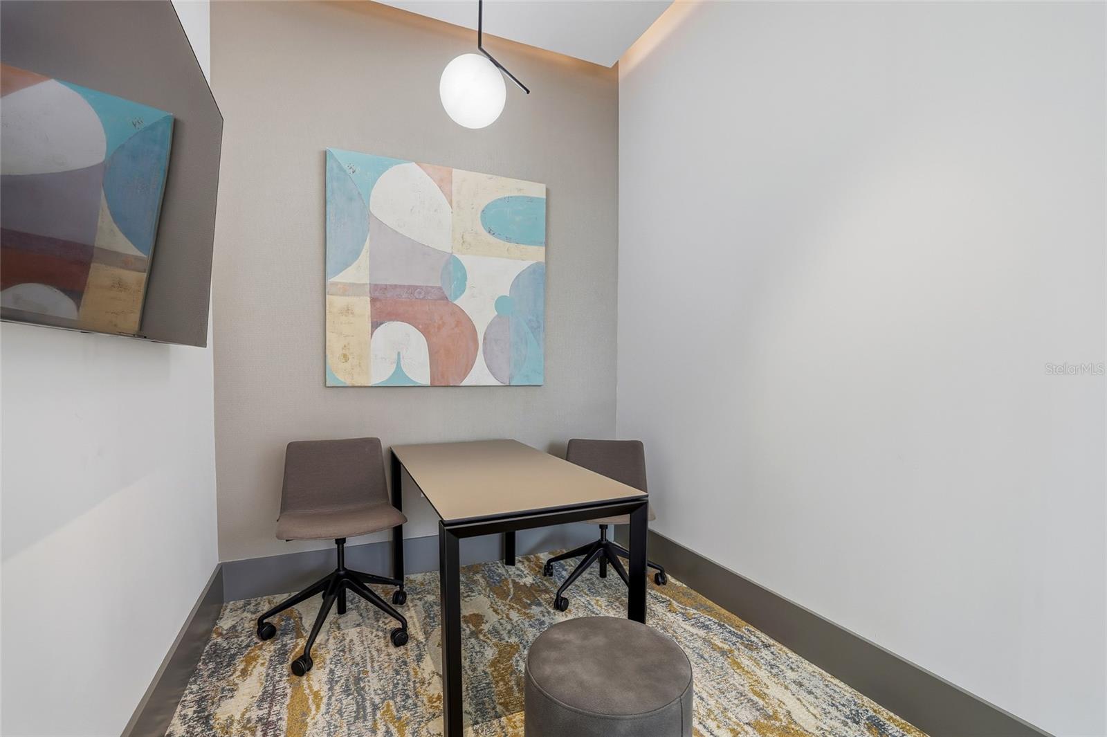 275 1ST AVE S #1208, ST PETERSBURG, FL, 33701