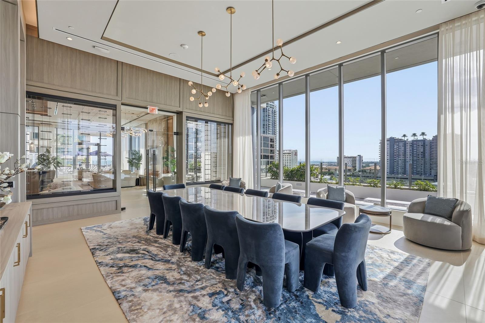 275 1ST AVE S #1208, ST PETERSBURG, FL, 33701