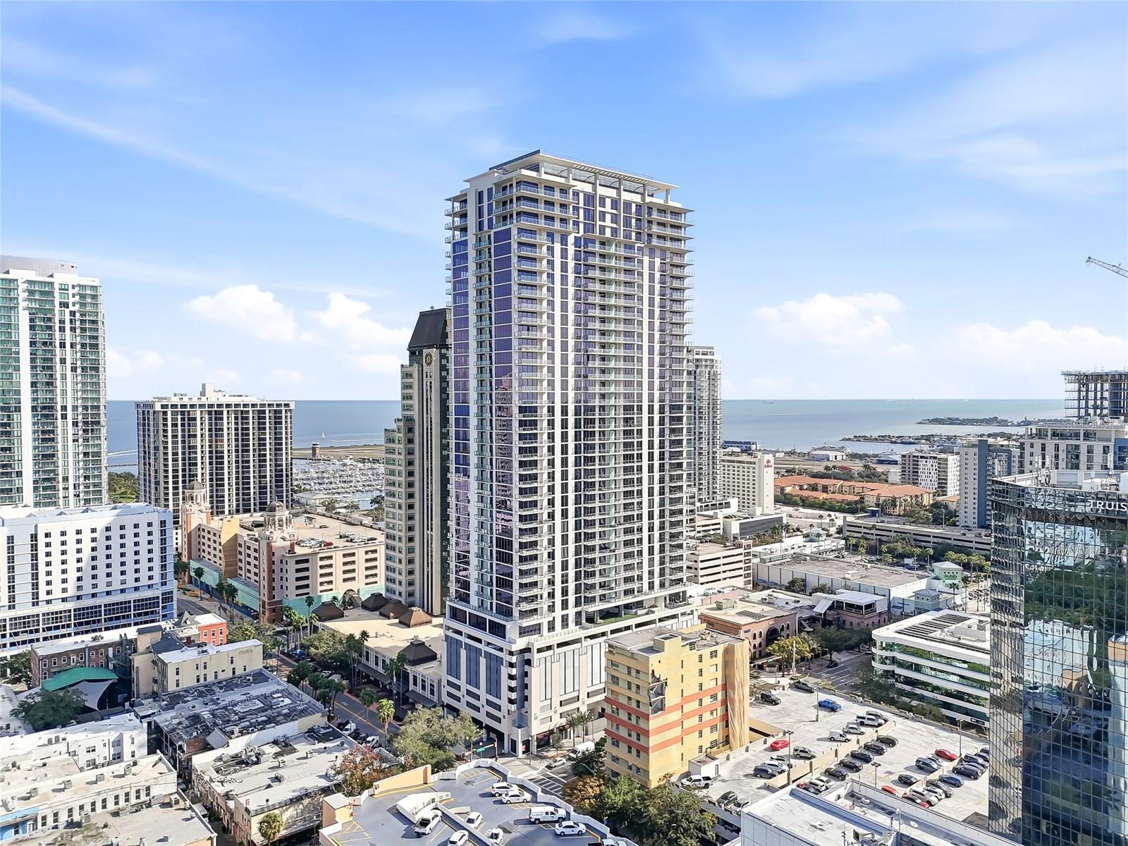 275 1ST AVE S #1208, ST PETERSBURG, FL, 33701