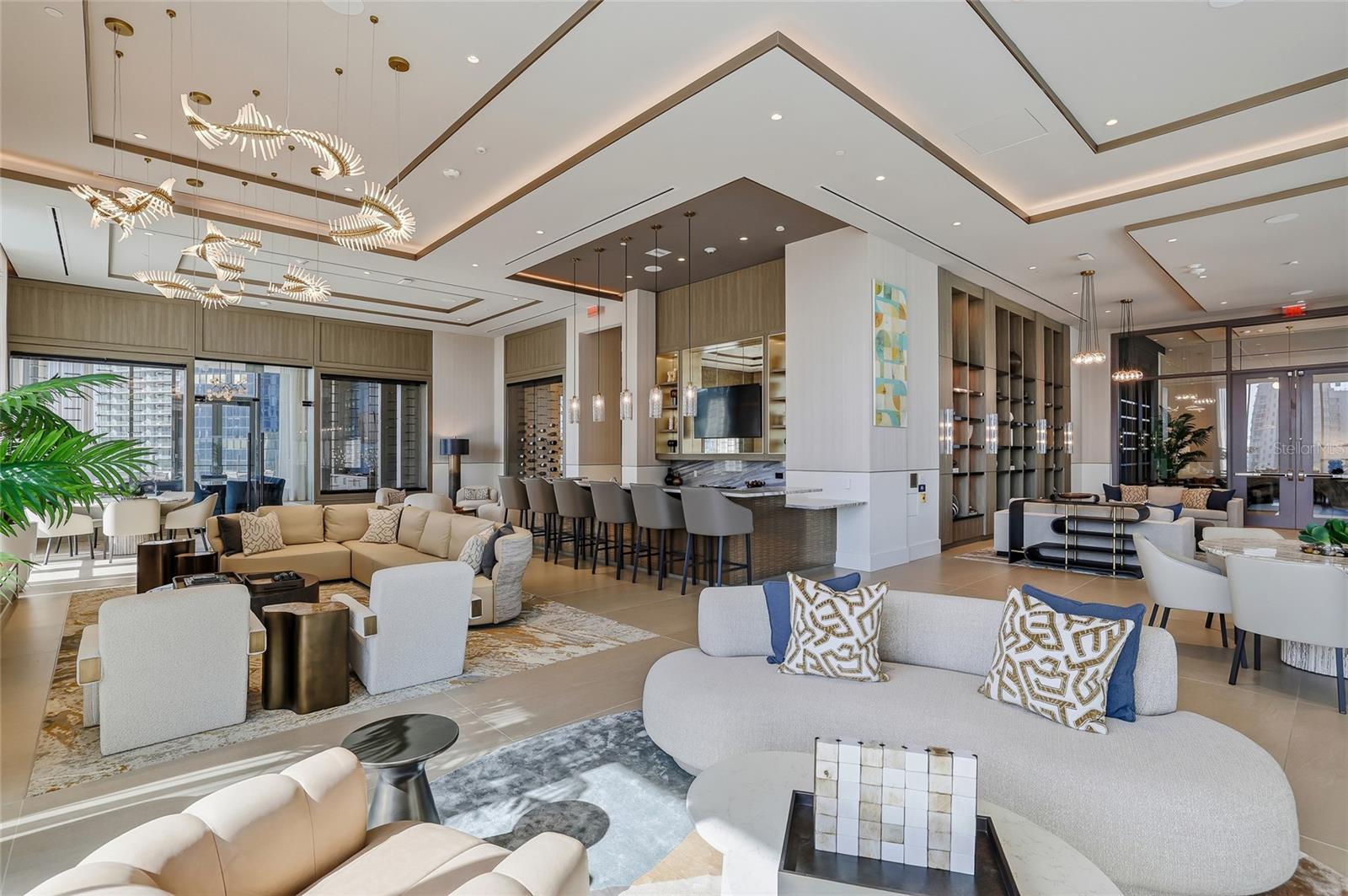 275 1ST AVE S #1208, ST PETERSBURG, FL, 33701