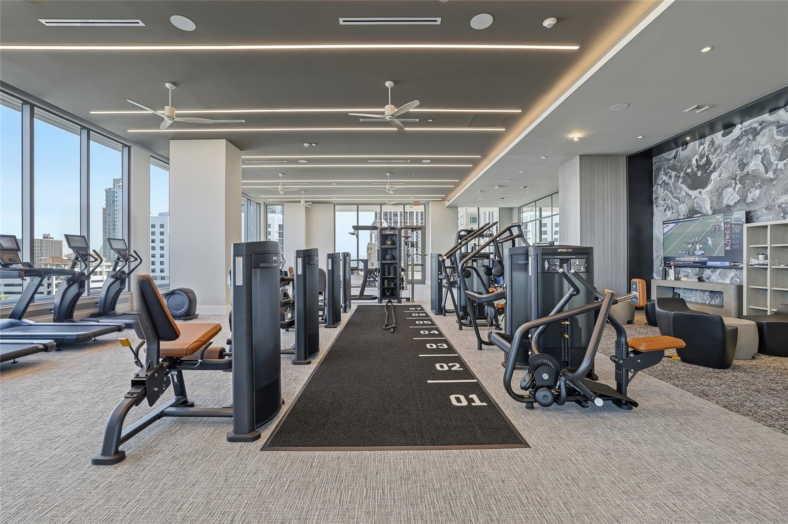 275 1ST AVE S #1208, ST PETERSBURG, FL, 33701