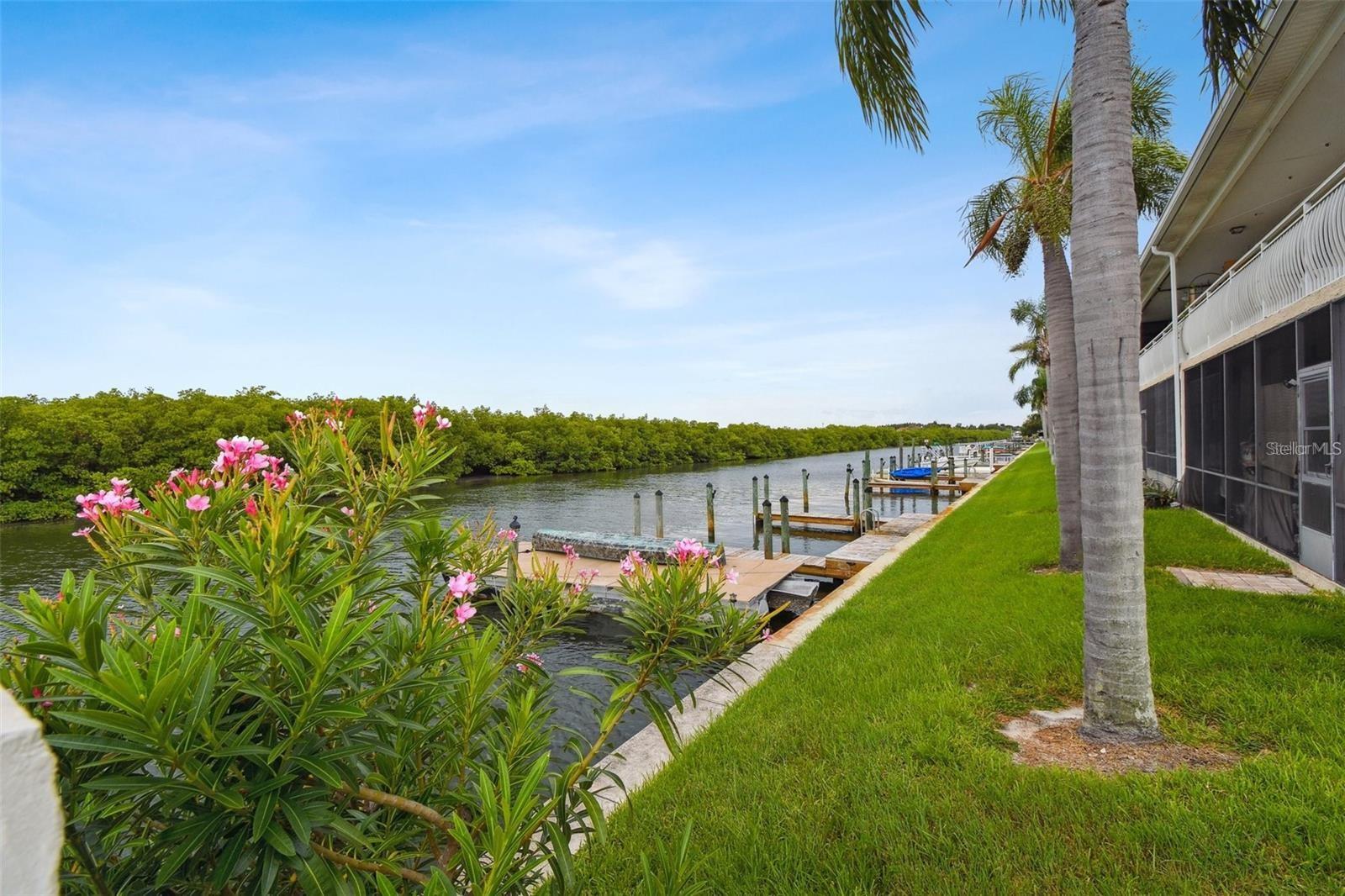 8829 BAY POINTE DR #205, TAMPA, FL, 33615