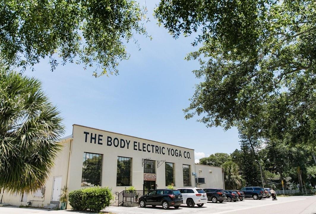 811 26TH AVE N, ST PETERSBURG, FL, 33704