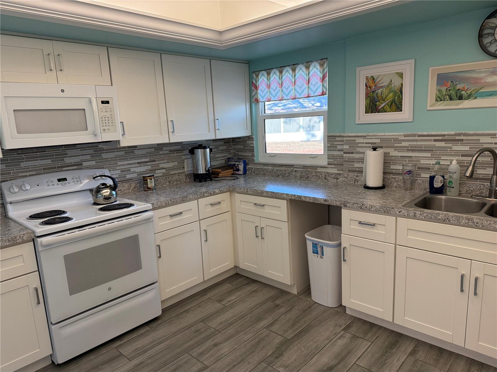 2826 SWIFTON DR #114, SARASOTA, FL, 34231