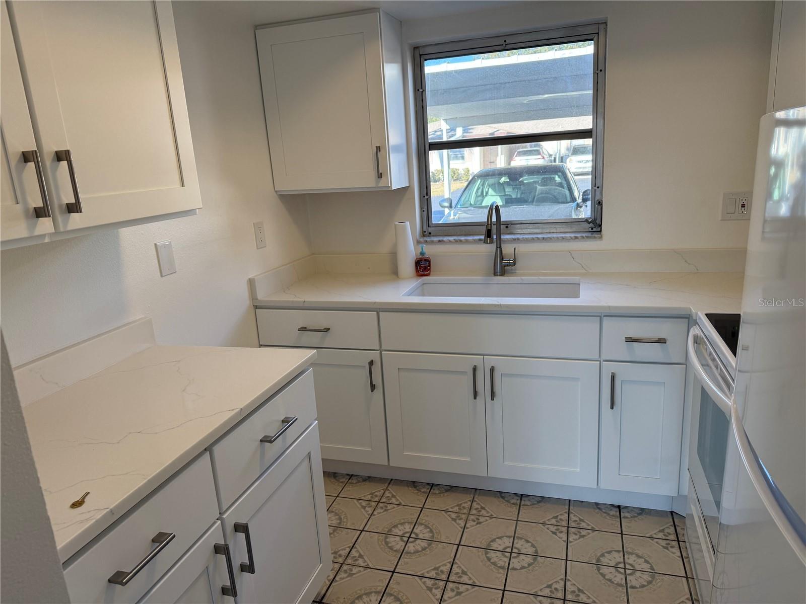 2826 SWIFTON DR #114, SARASOTA, FL, 34231