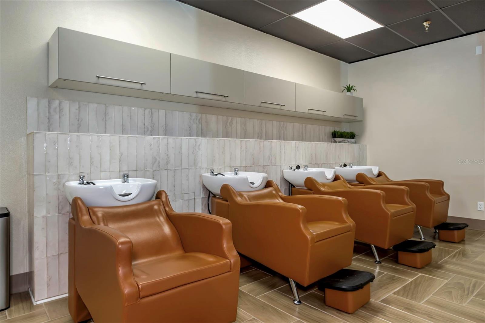 2554 E BEARSS AVE, TAMPA, FL, 33613