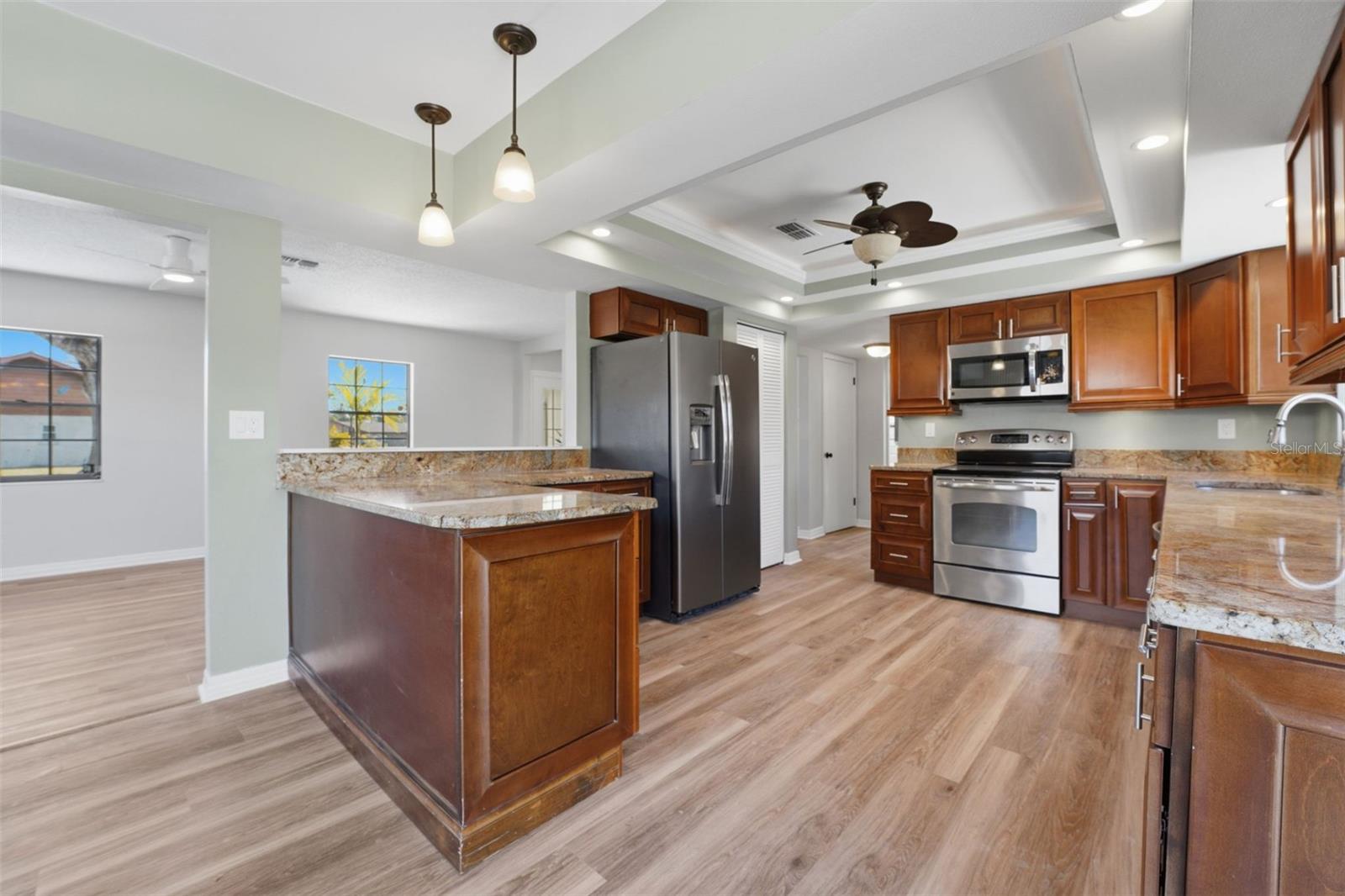 5328 FOX RUN RD, SARASOTA, FL, 34231