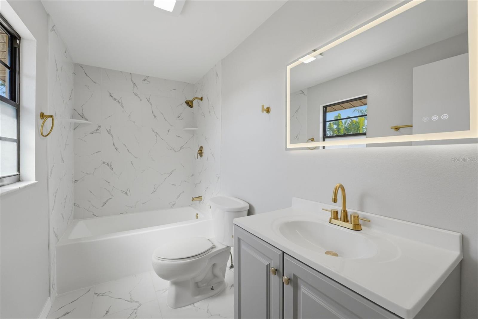 5328 FOX RUN RD, SARASOTA, FL, 34231