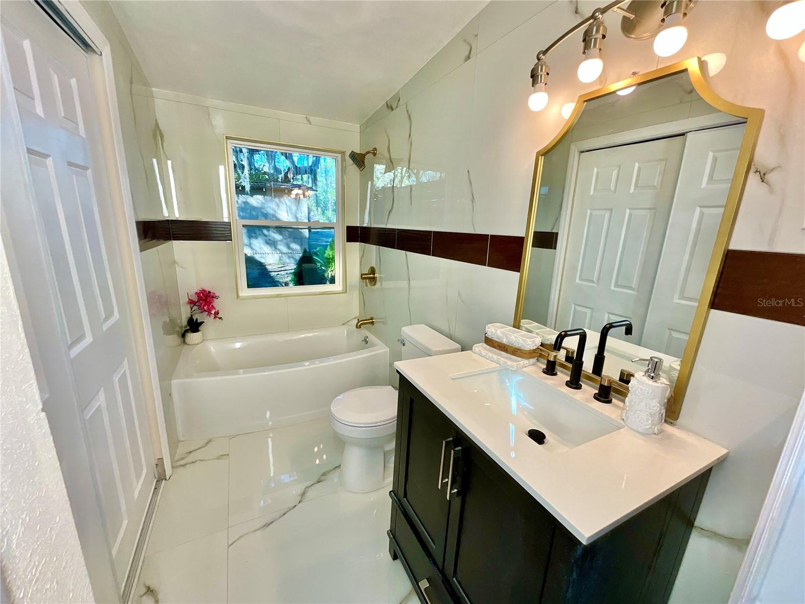 111 2ND ST, MELROSE, FL, 32666