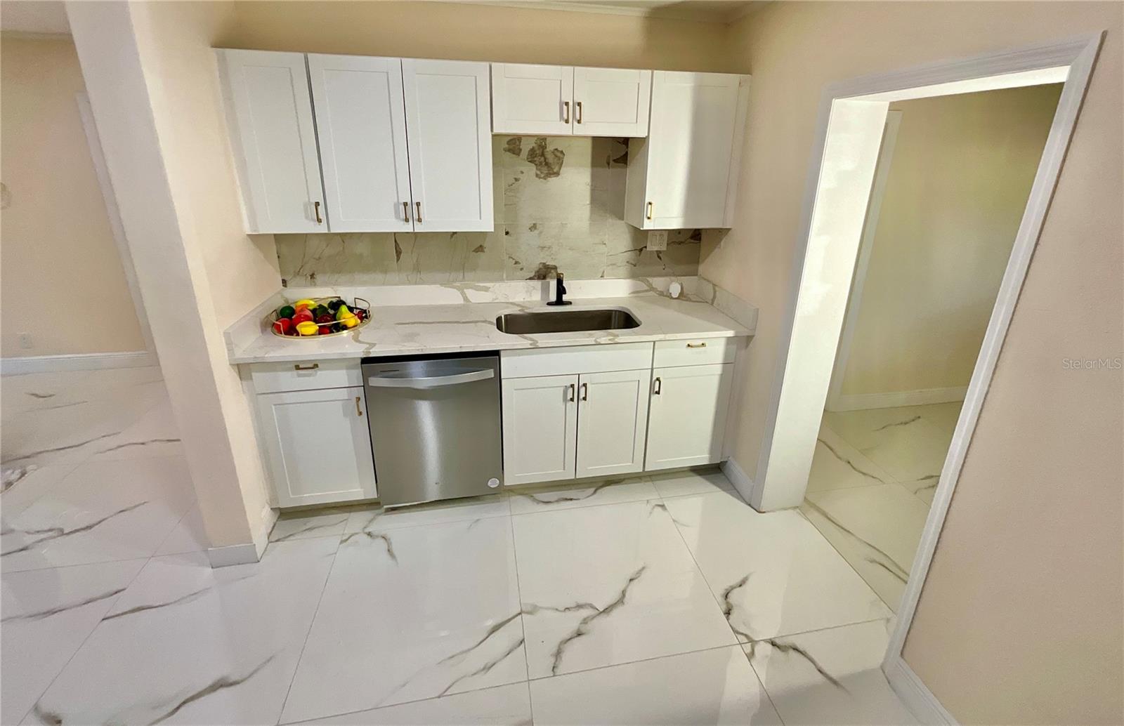 111 2ND ST, MELROSE, FL, 32666