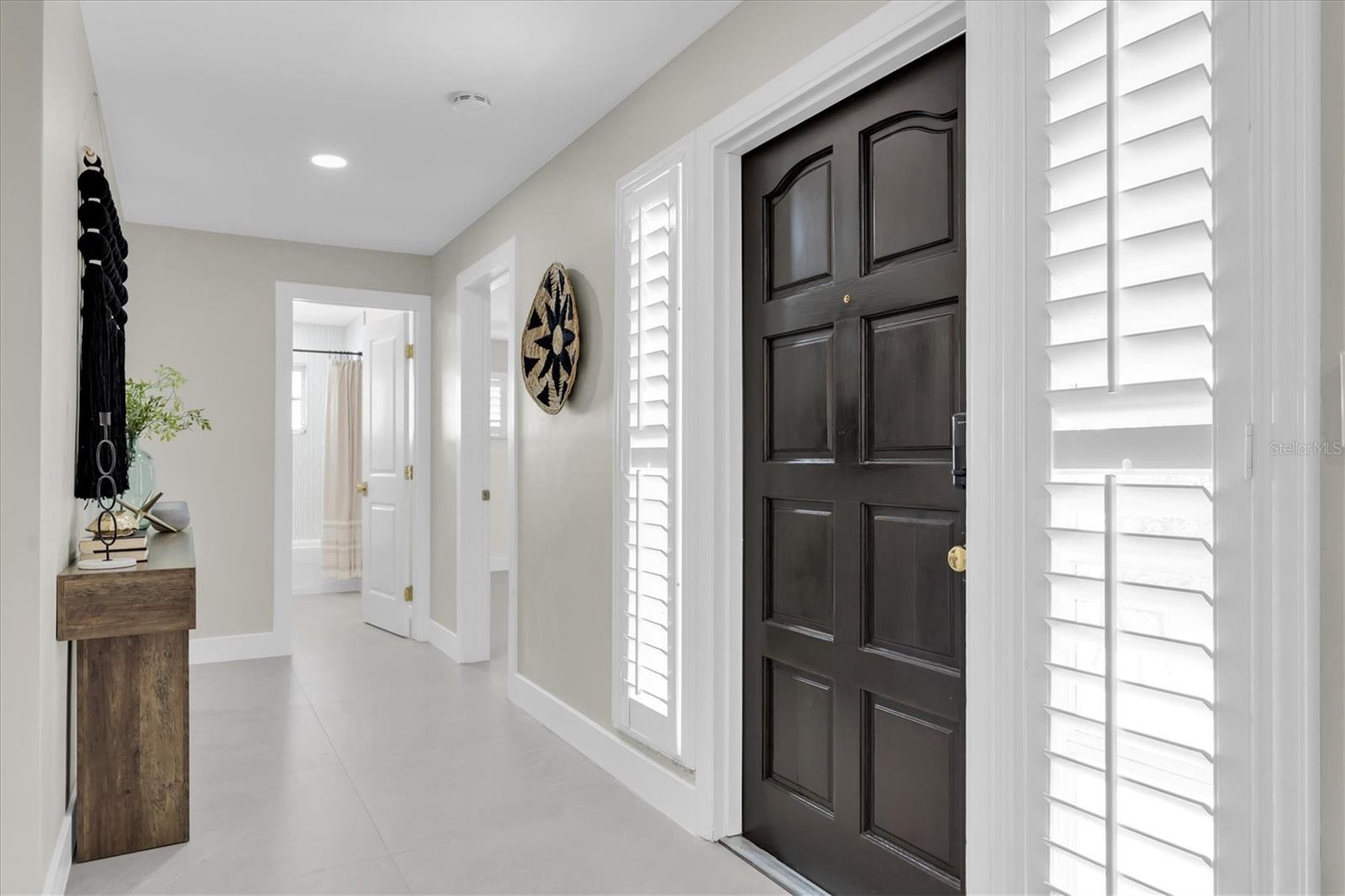 10100 PARADISE BLVD, TREASURE ISLAND, FL, 33706