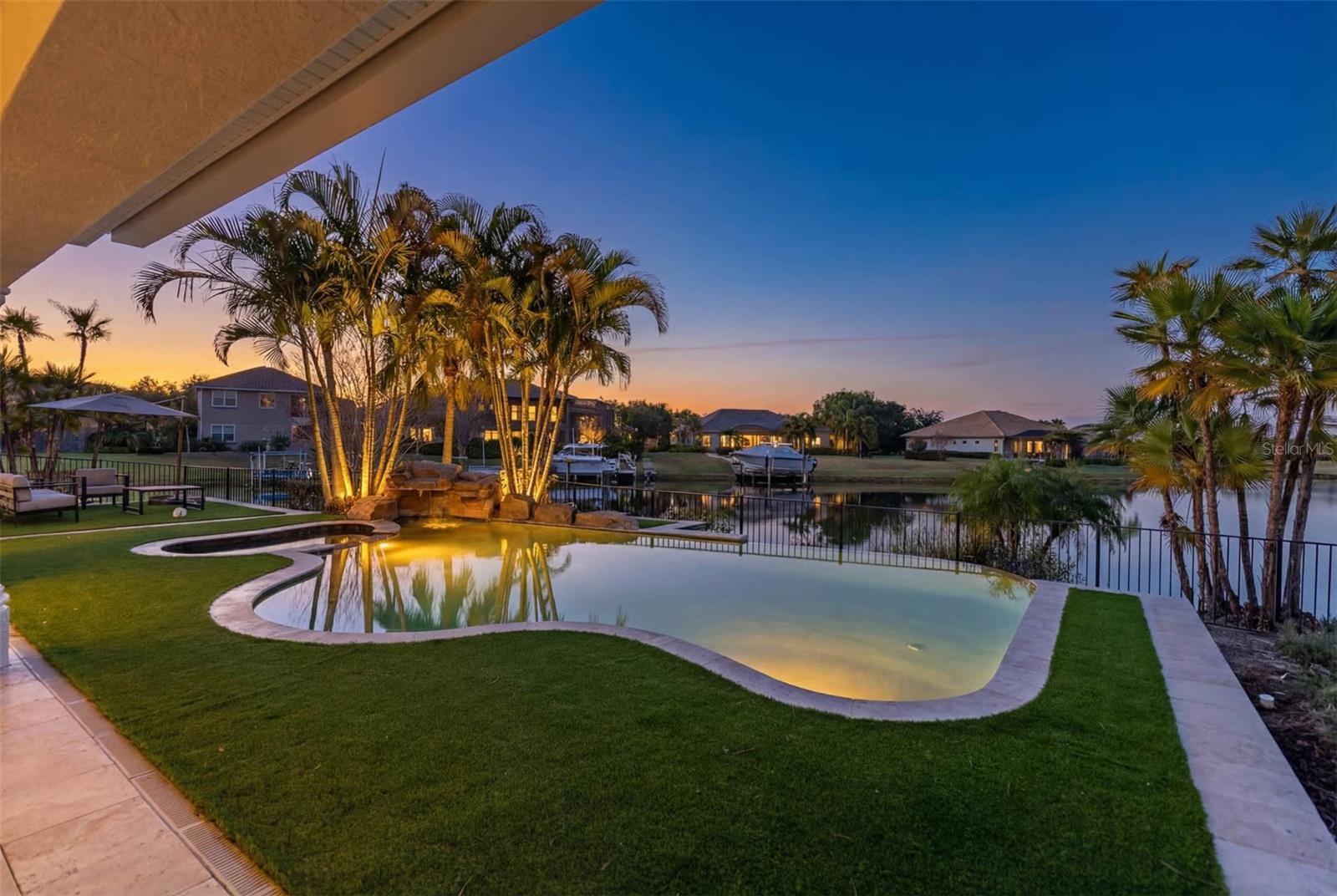 A4681024 Property Photo