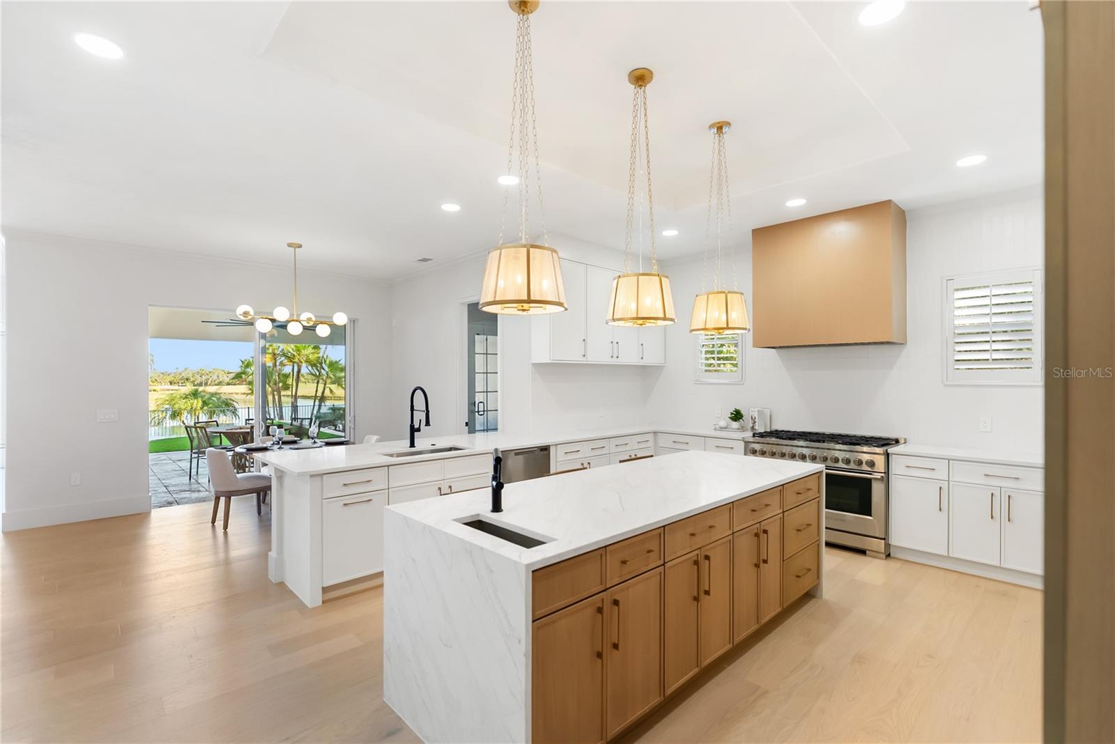 A4681024 Property Photo