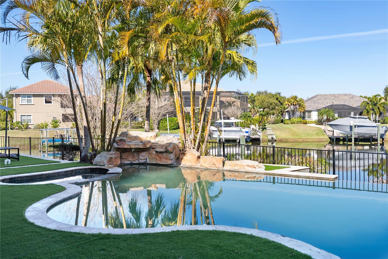 A4681024 Property Photo