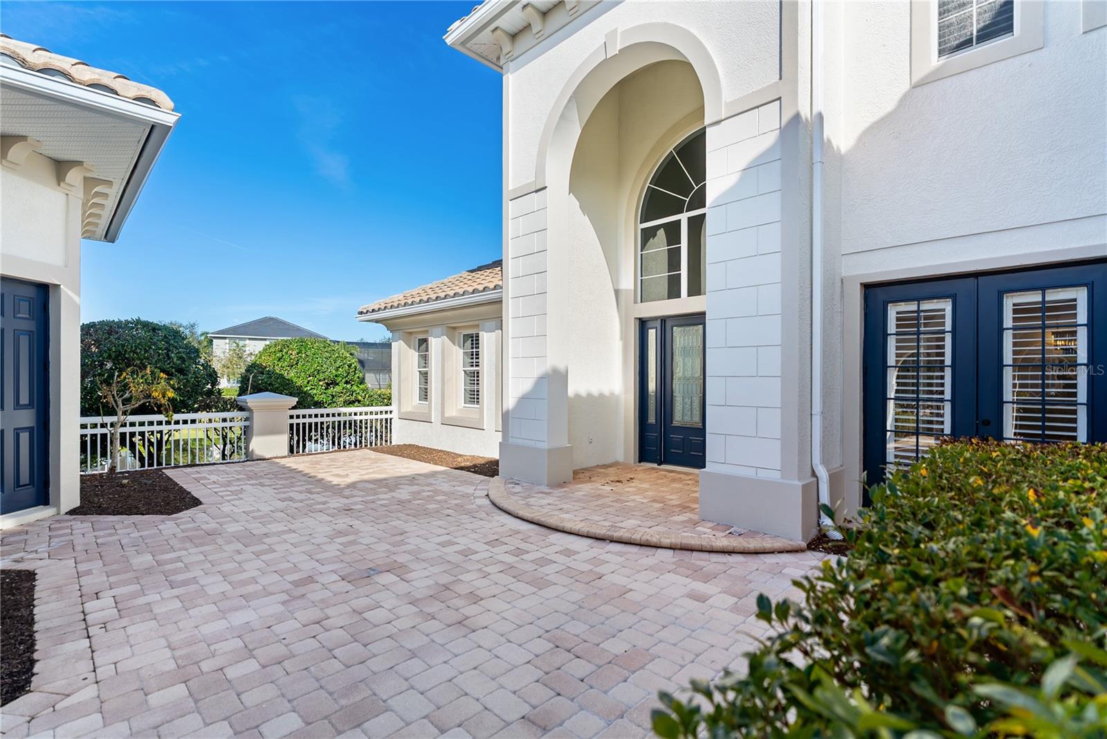 A4681024 Property Photo