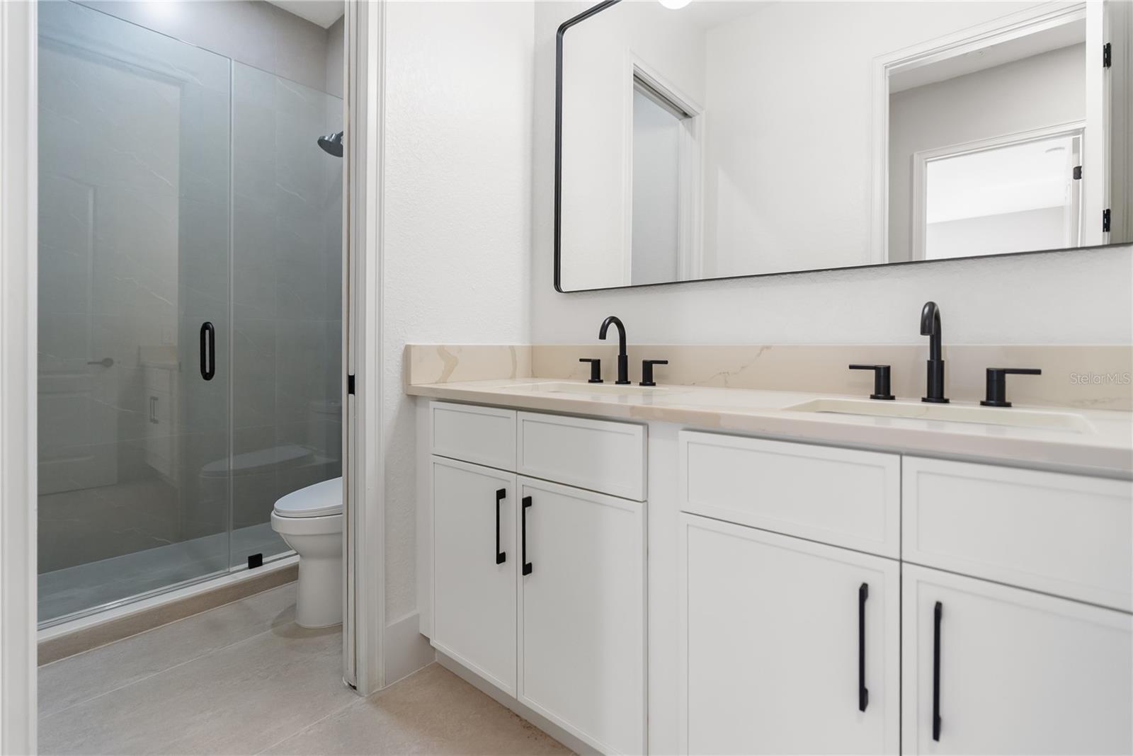 A4681024 Property Photo