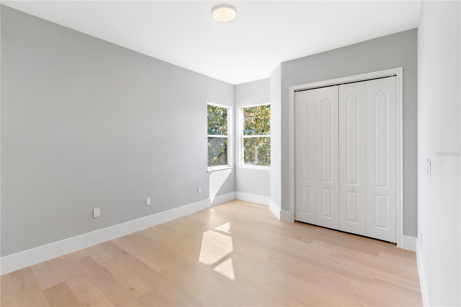 A4681024 Property Photo