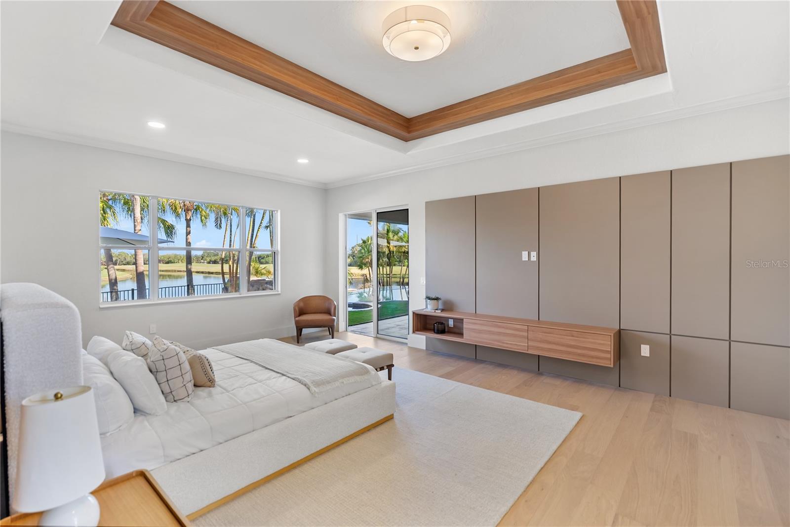 A4681024 Property Photo