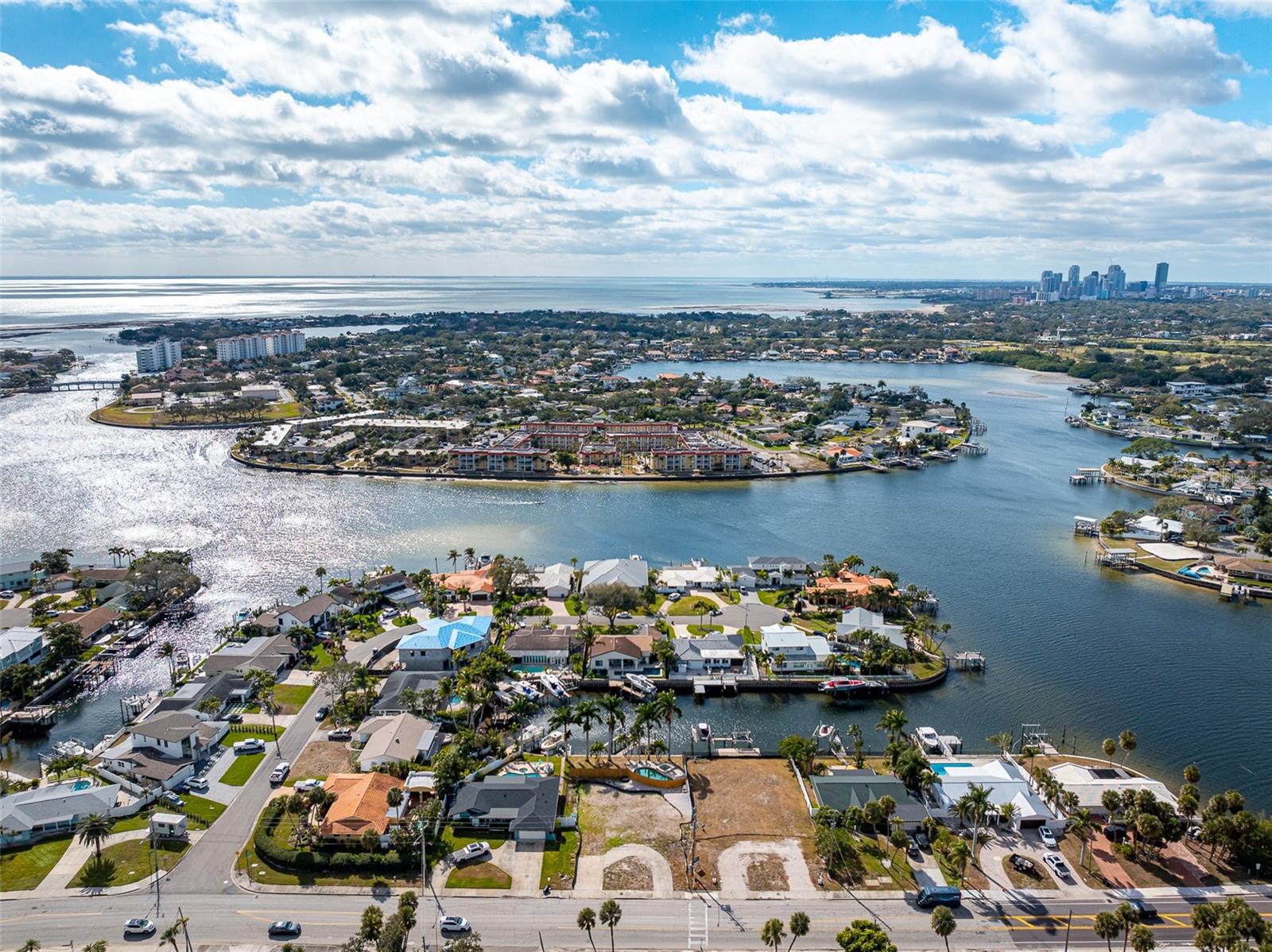 1336 40TH AVE NE, ST PETERSBURG, FL, 33703