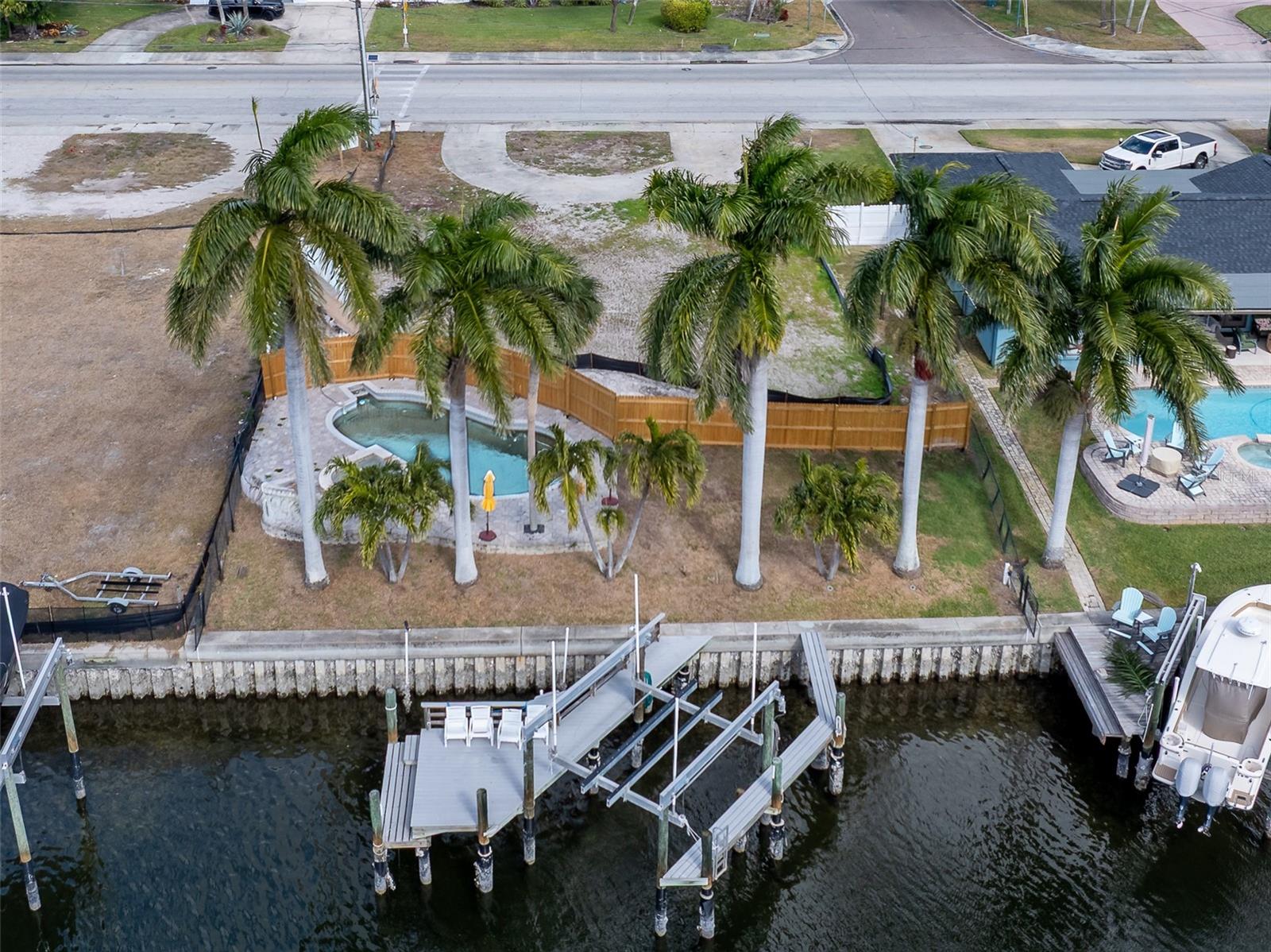 1336 40TH AVE NE, ST PETERSBURG, FL, 33703